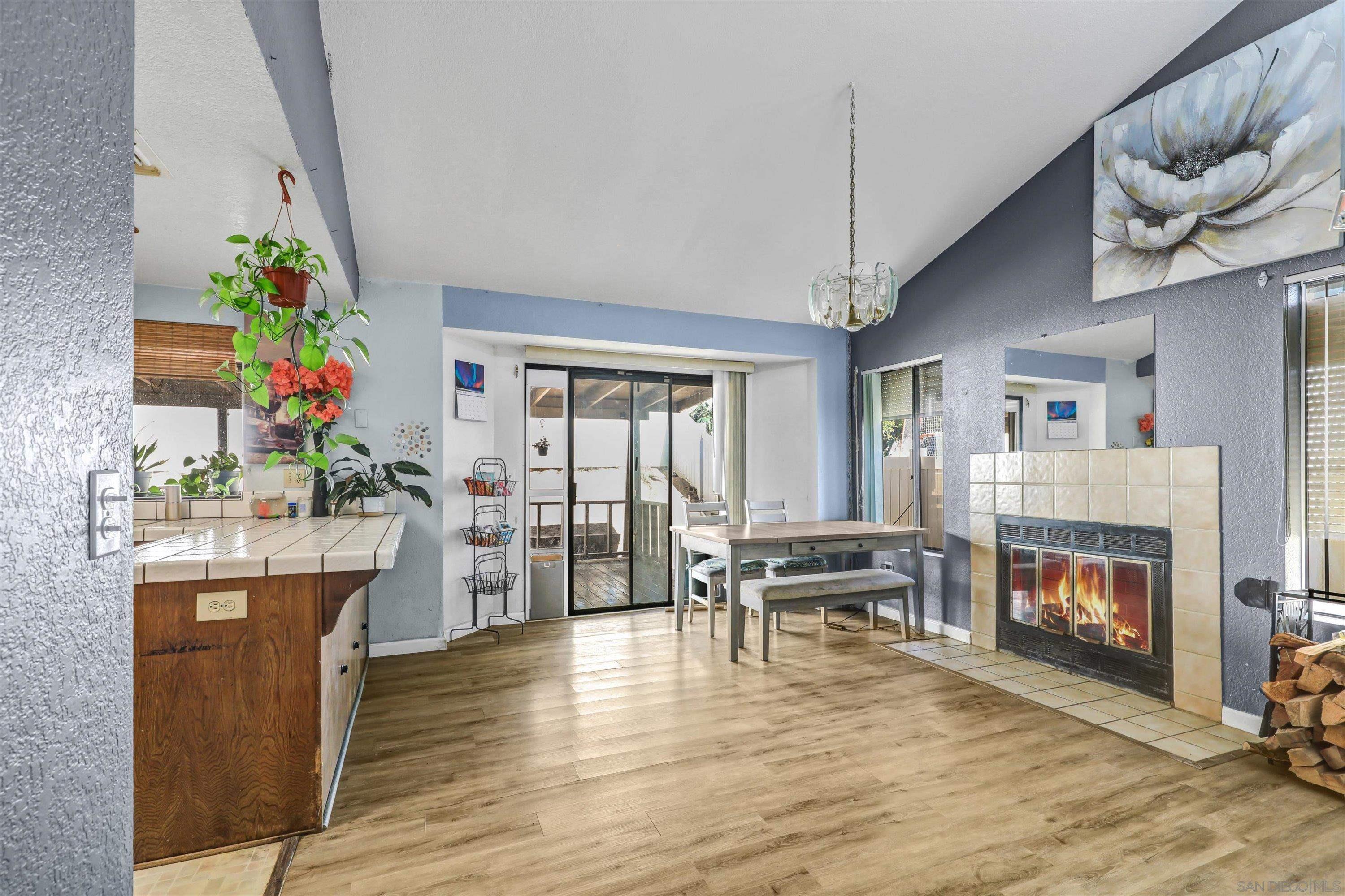 Detail Gallery Image 4 of 19 For 8529  Snow White, El Cajon,  CA 92021 - 3 Beds | 2 Baths