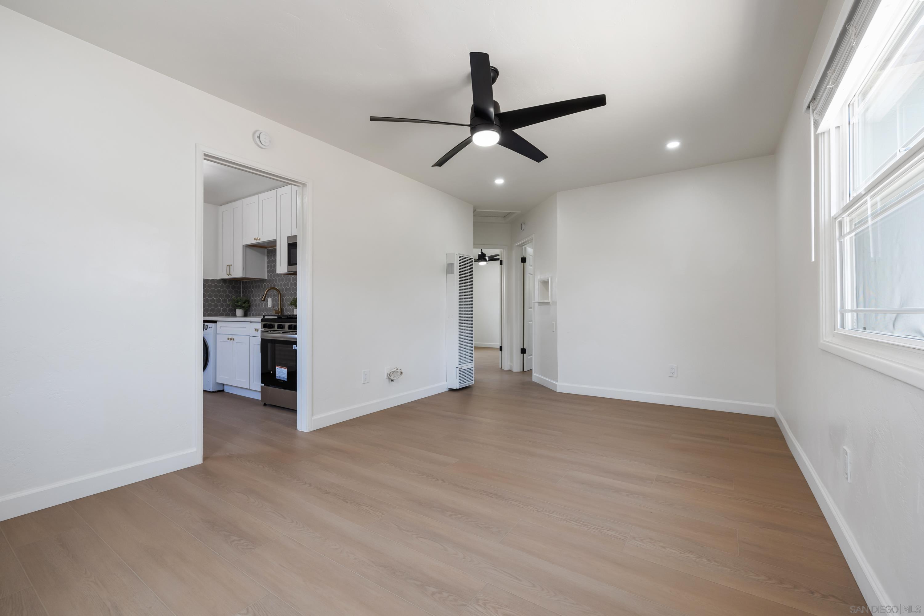 Detail Gallery Image 13 of 34 For 530-32  Delaware St, Imperial Beach,  CA 91932 - – Beds | – Baths