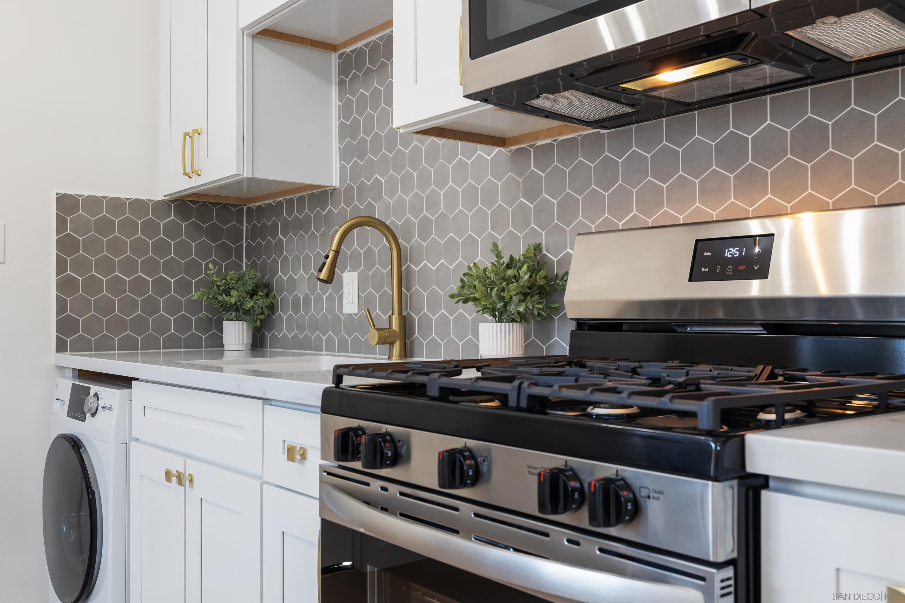 Detail Gallery Image 17 of 34 For 530-32  Delaware St, Imperial Beach,  CA 91932 - – Beds | – Baths