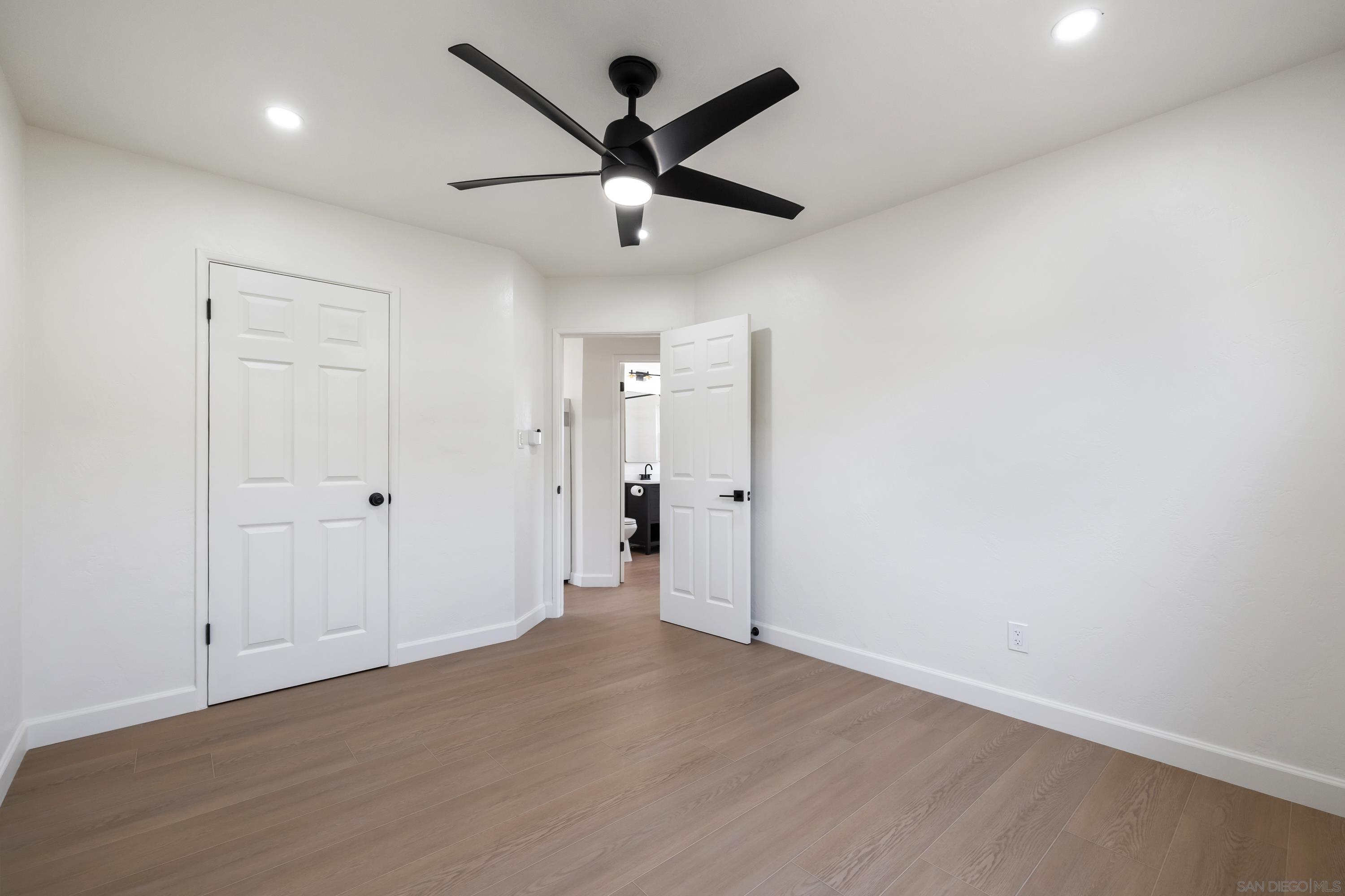 Detail Gallery Image 19 of 34 For 530-32  Delaware St, Imperial Beach,  CA 91932 - – Beds | – Baths