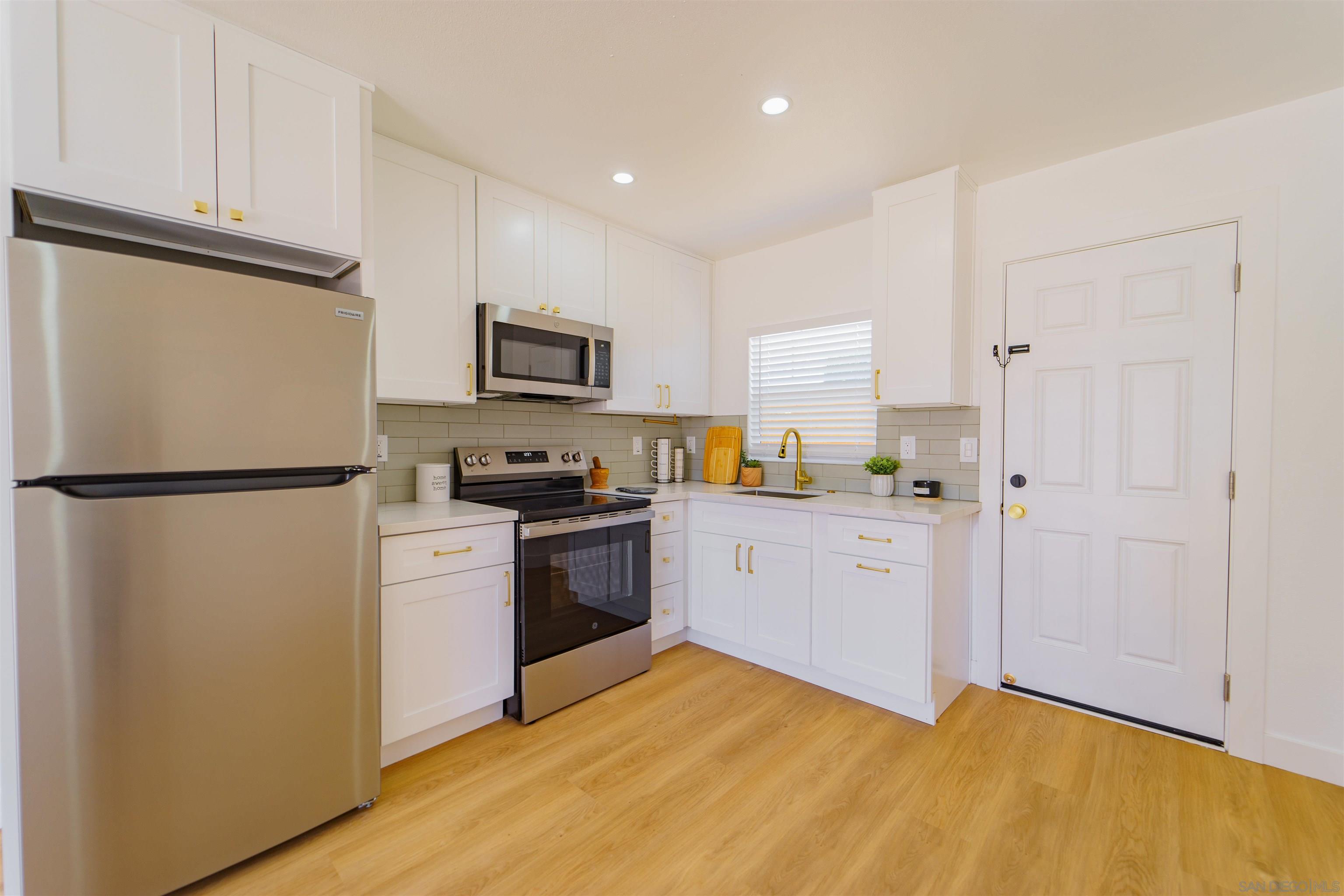 Detail Gallery Image 24 of 34 For 530-32  Delaware St, Imperial Beach,  CA 91932 - – Beds | – Baths