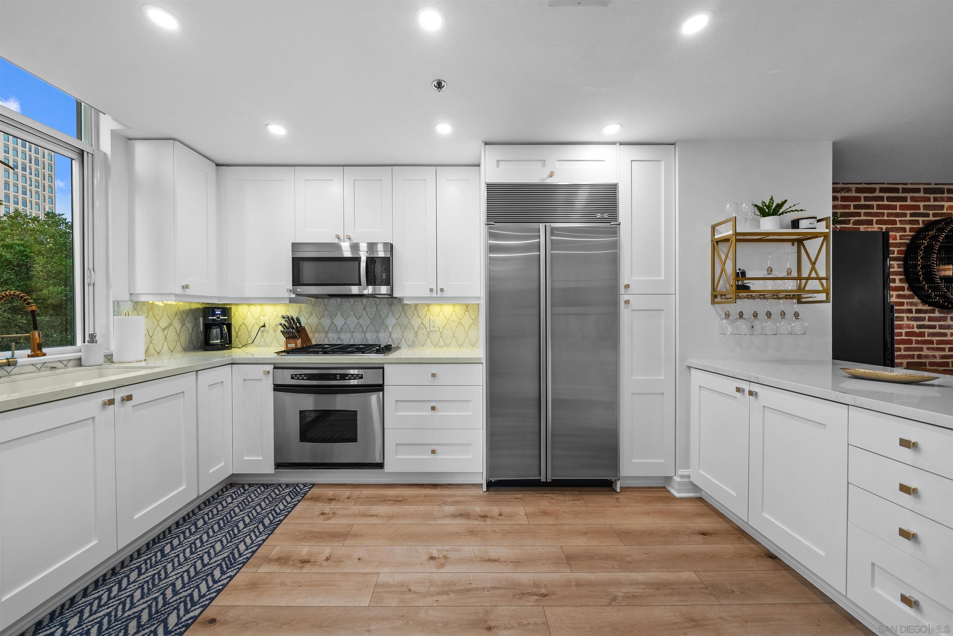 Detail Gallery Image 16 of 64 For 700 W Harbor Drive  Th5,  San Diego,  CA 92101 - 3 Beds | 3/1 Baths