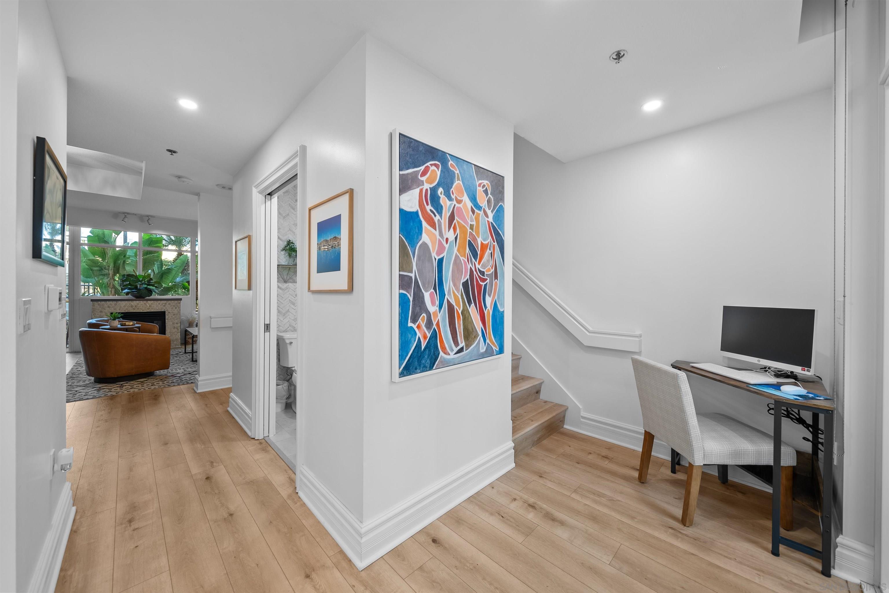 Detail Gallery Image 18 of 64 For 700 W Harbor Drive  Th5,  San Diego,  CA 92101 - 3 Beds | 3/1 Baths