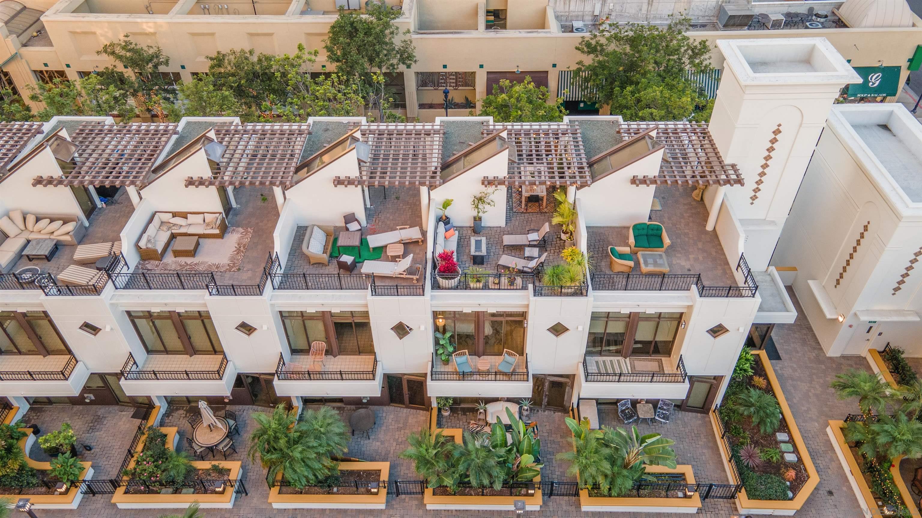 Detail Gallery Image 43 of 64 For 700 W Harbor Drive  Th5,  San Diego,  CA 92101 - 3 Beds | 3/1 Baths