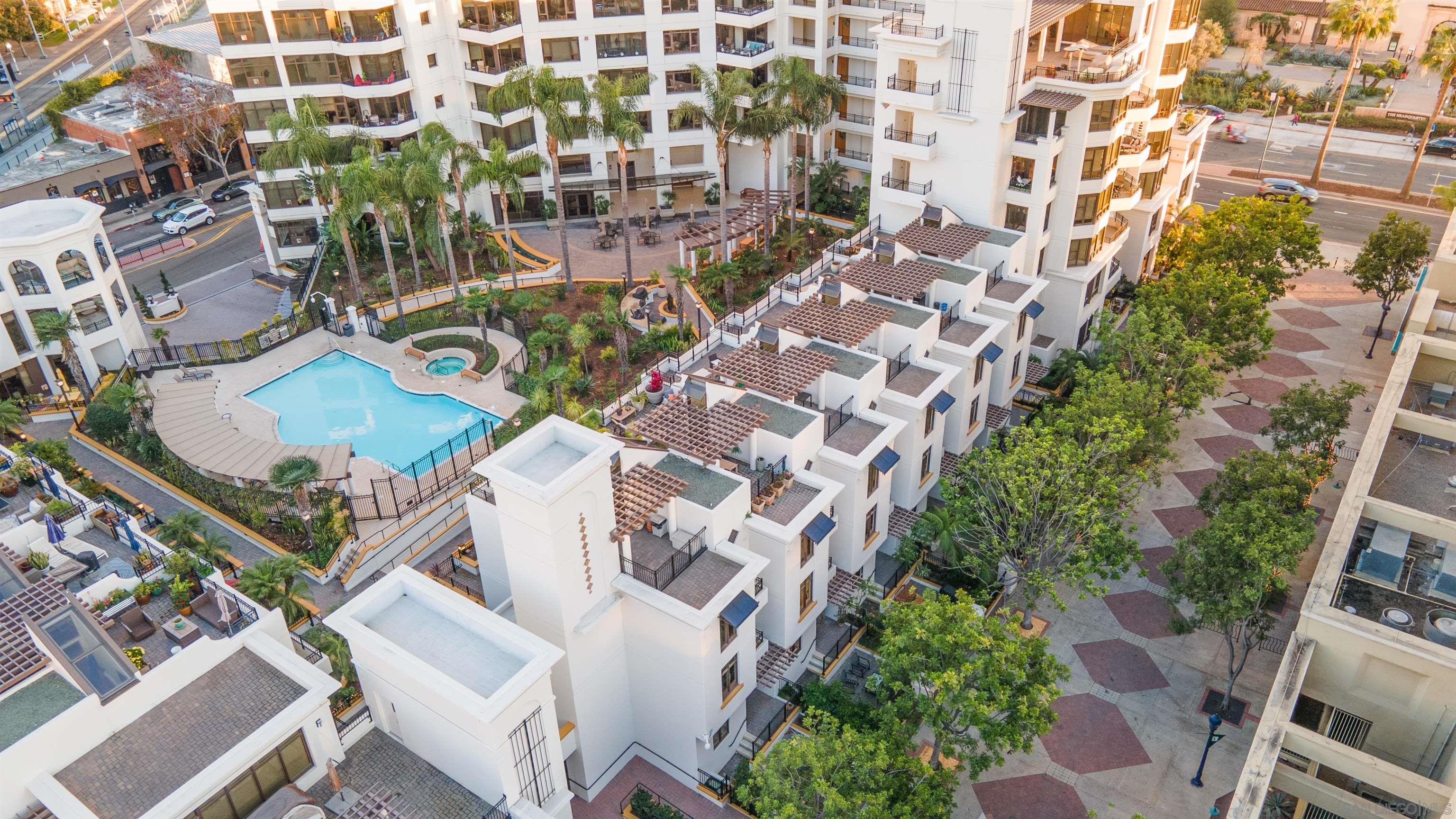 Detail Gallery Image 45 of 64 For 700 W Harbor Drive  Th5,  San Diego,  CA 92101 - 3 Beds | 3/1 Baths