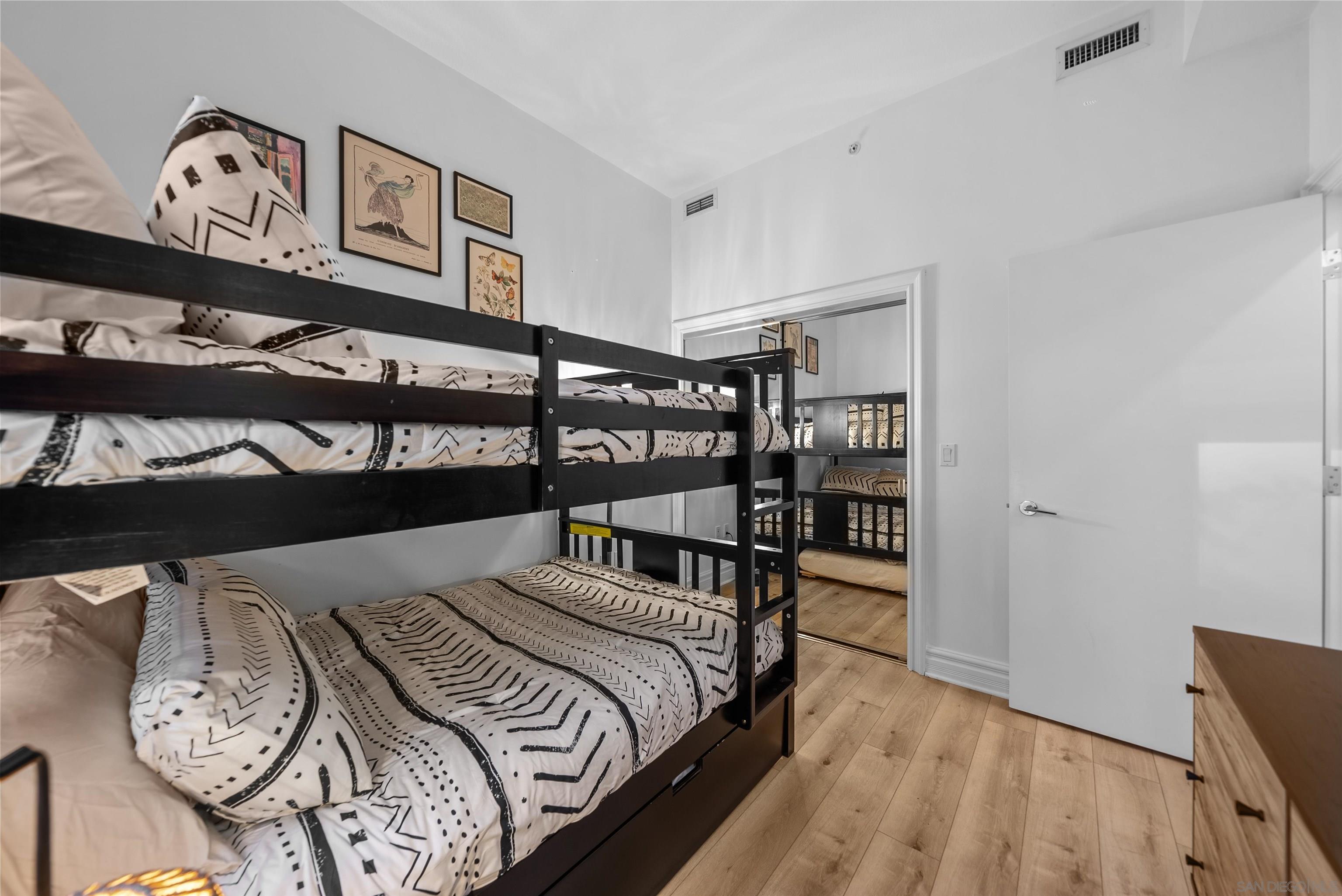 Detail Gallery Image 48 of 64 For 700 W Harbor Drive  Th5,  San Diego,  CA 92101 - 3 Beds | 3/1 Baths