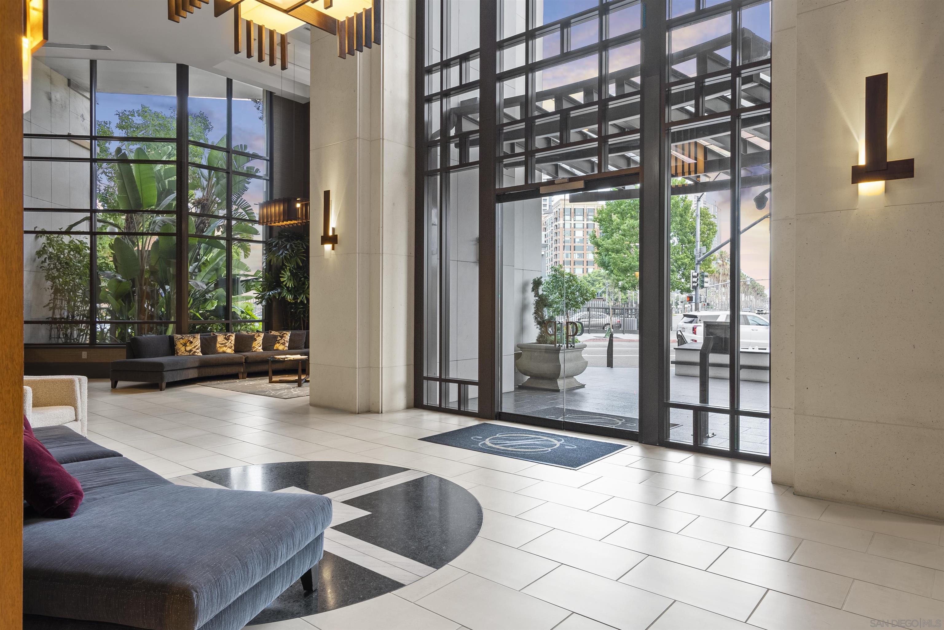 Detail Gallery Image 56 of 64 For 700 W Harbor Drive  Th5,  San Diego,  CA 92101 - 3 Beds | 3/1 Baths