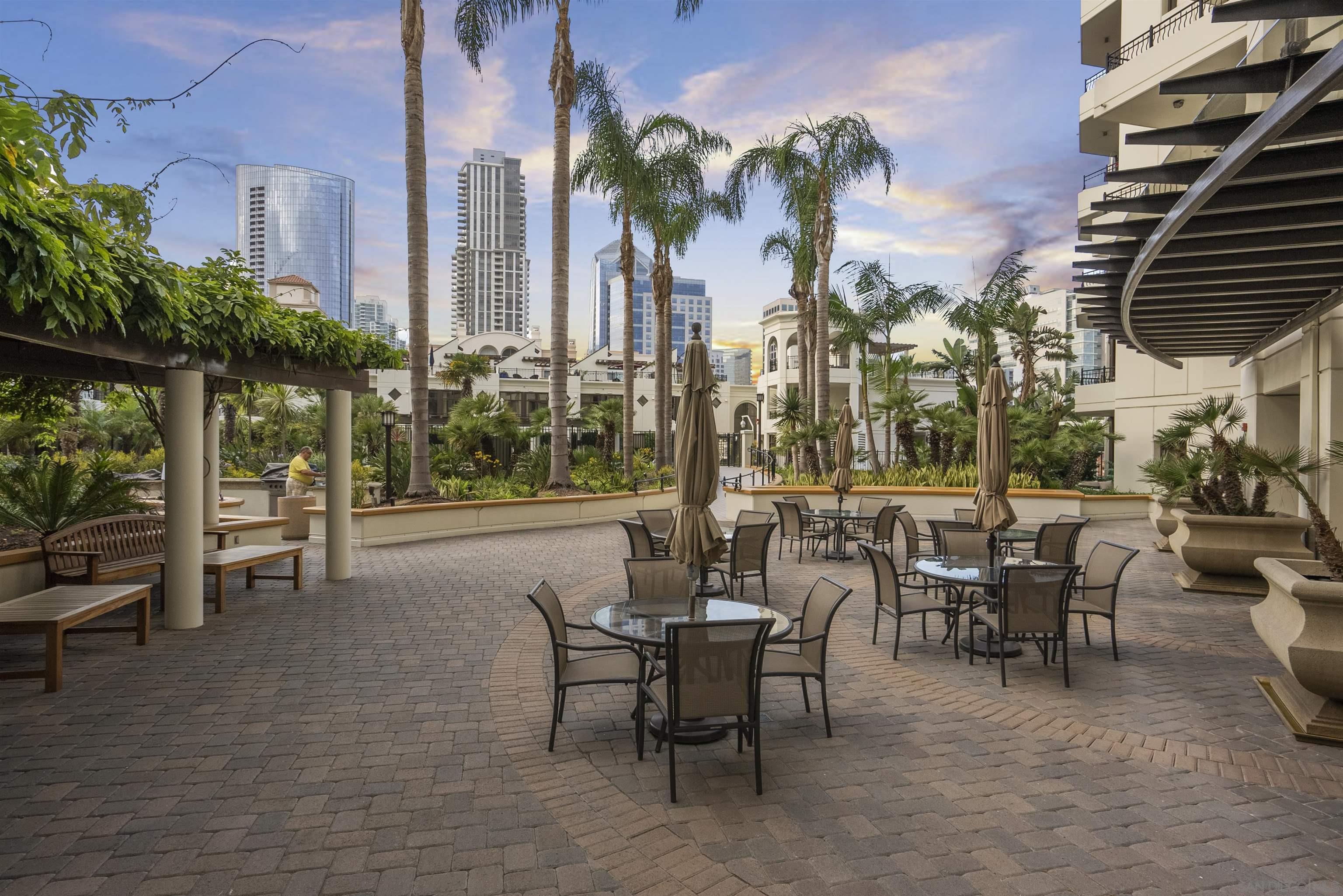 Detail Gallery Image 60 of 64 For 700 W Harbor Drive  Th5,  San Diego,  CA 92101 - 3 Beds | 3/1 Baths