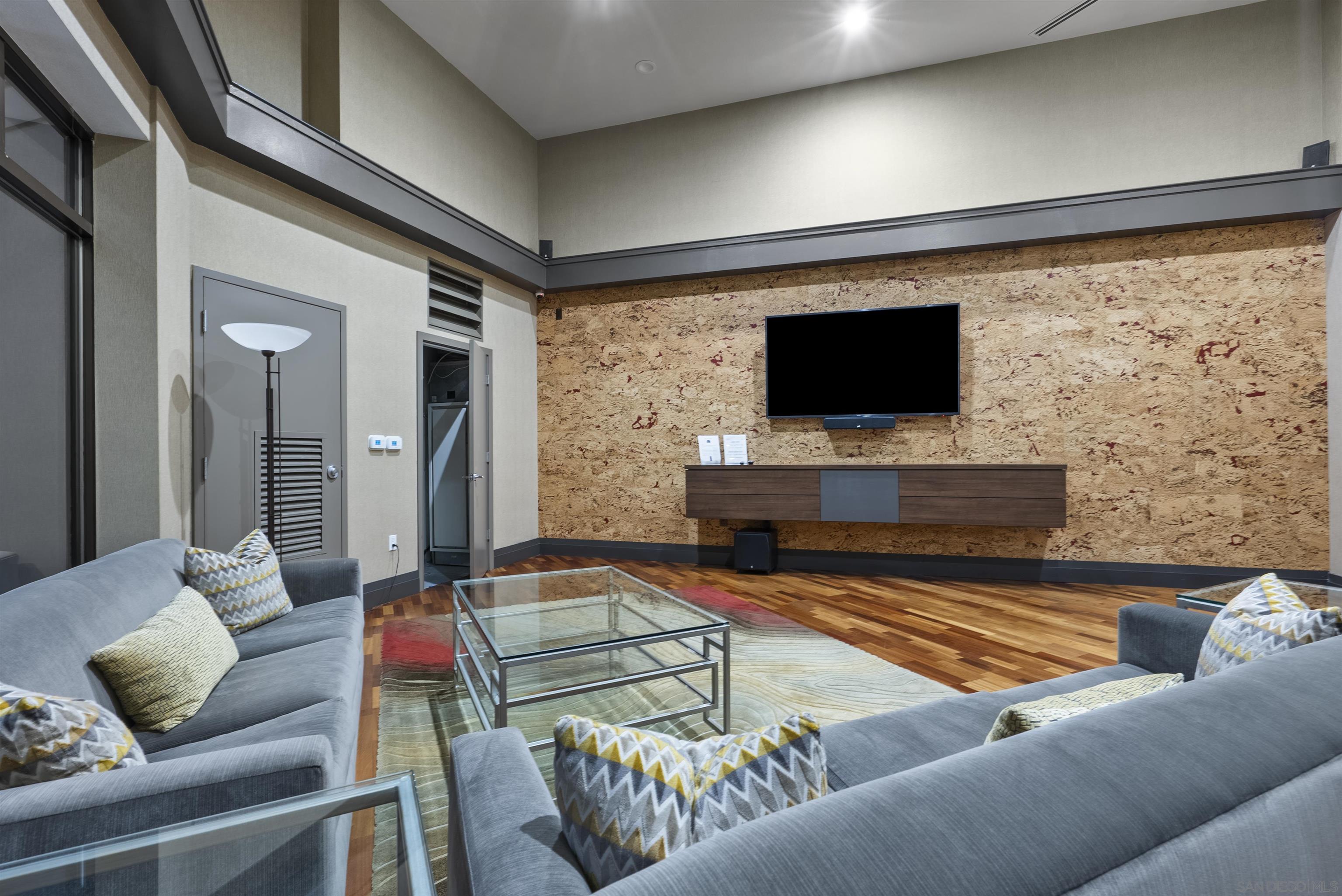 Detail Gallery Image 61 of 64 For 700 W Harbor Drive  Th5,  San Diego,  CA 92101 - 3 Beds | 3/1 Baths