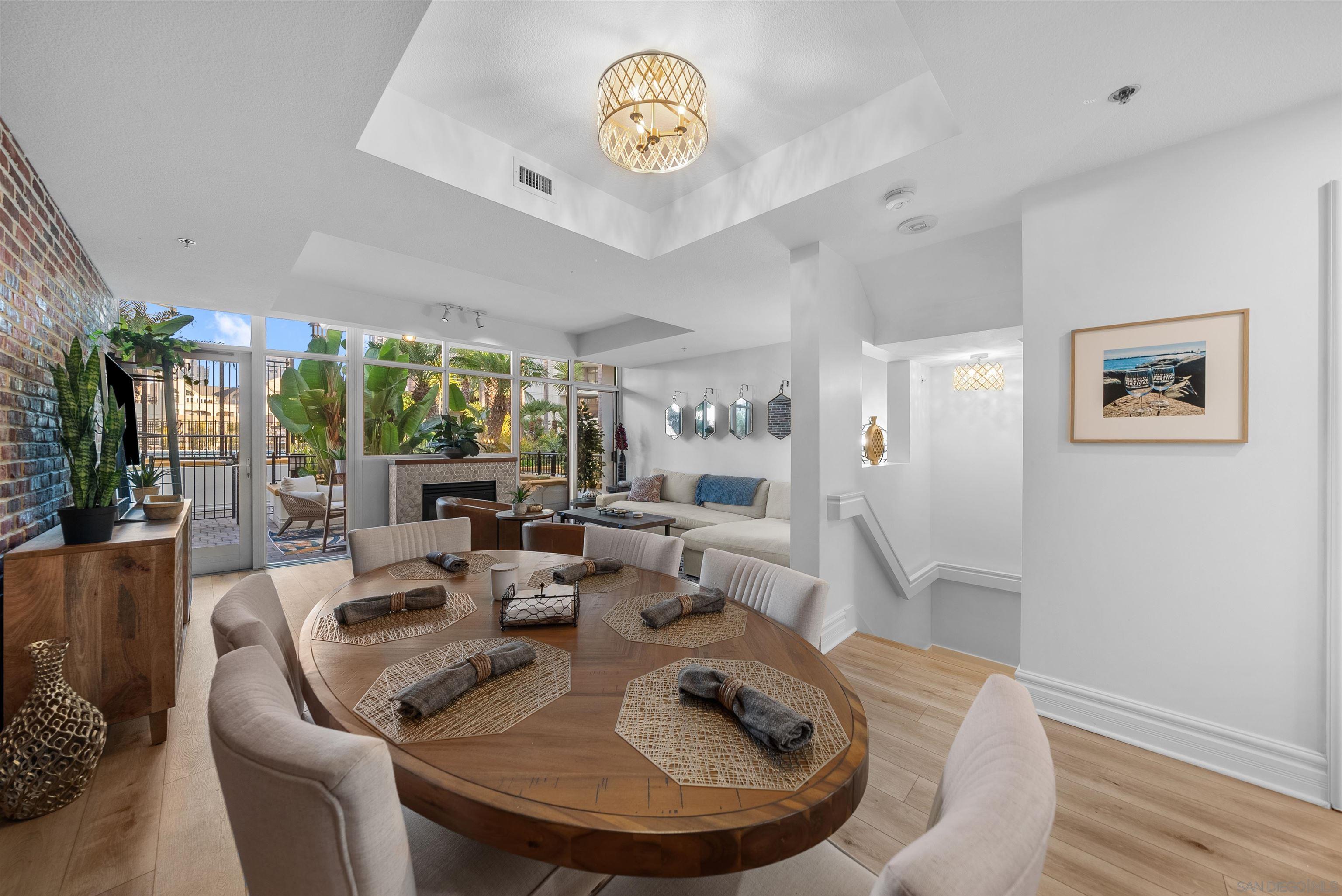 Detail Gallery Image 10 of 64 For 700 W Harbor Drive  Th5,  San Diego,  CA 92101 - 3 Beds | 3/1 Baths