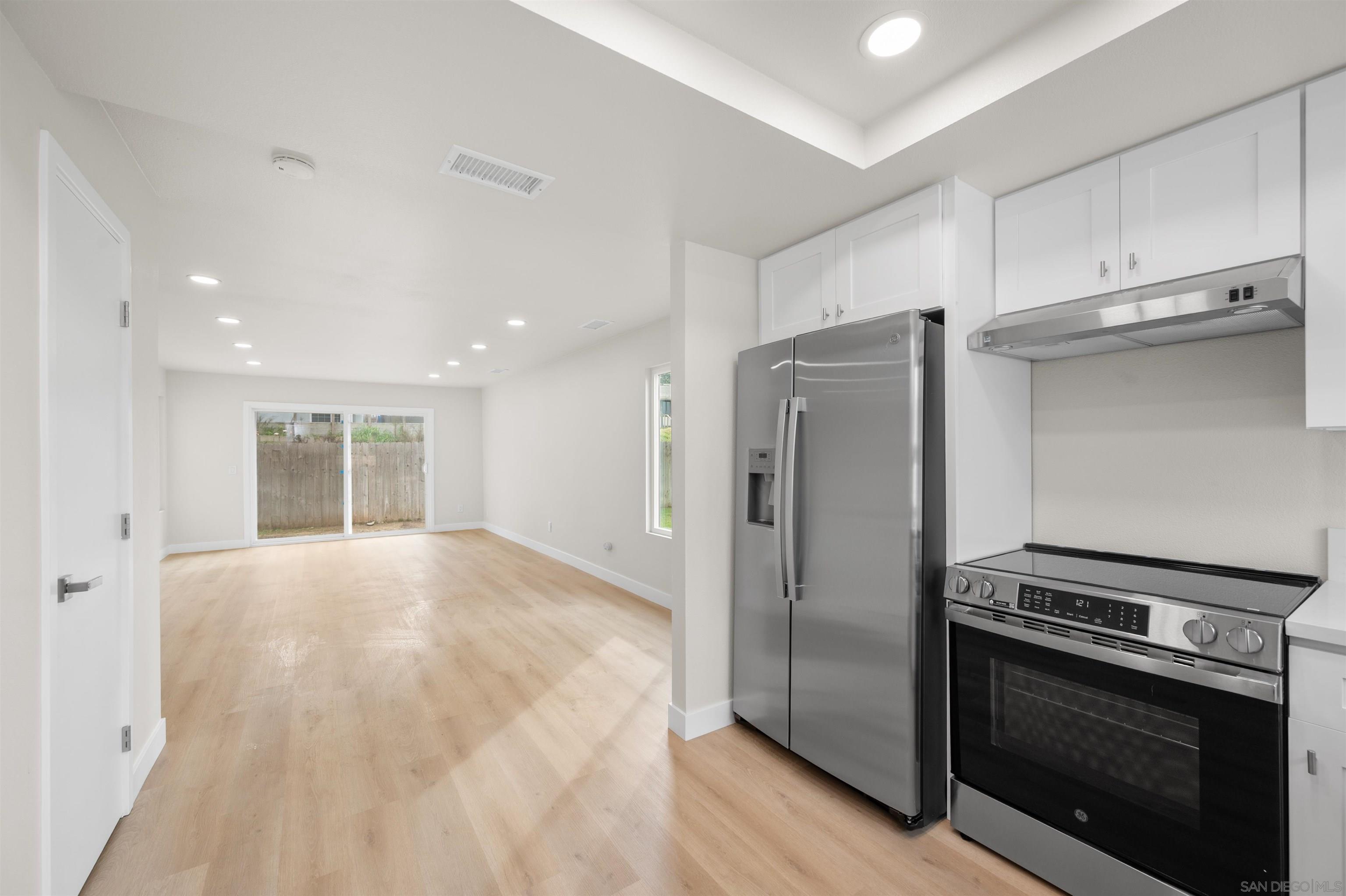 Detail Gallery Image 17 of 38 For 75  Third Avenue  #20,  Chula Vista,  CA 91910 - 3 Beds | 2 Baths