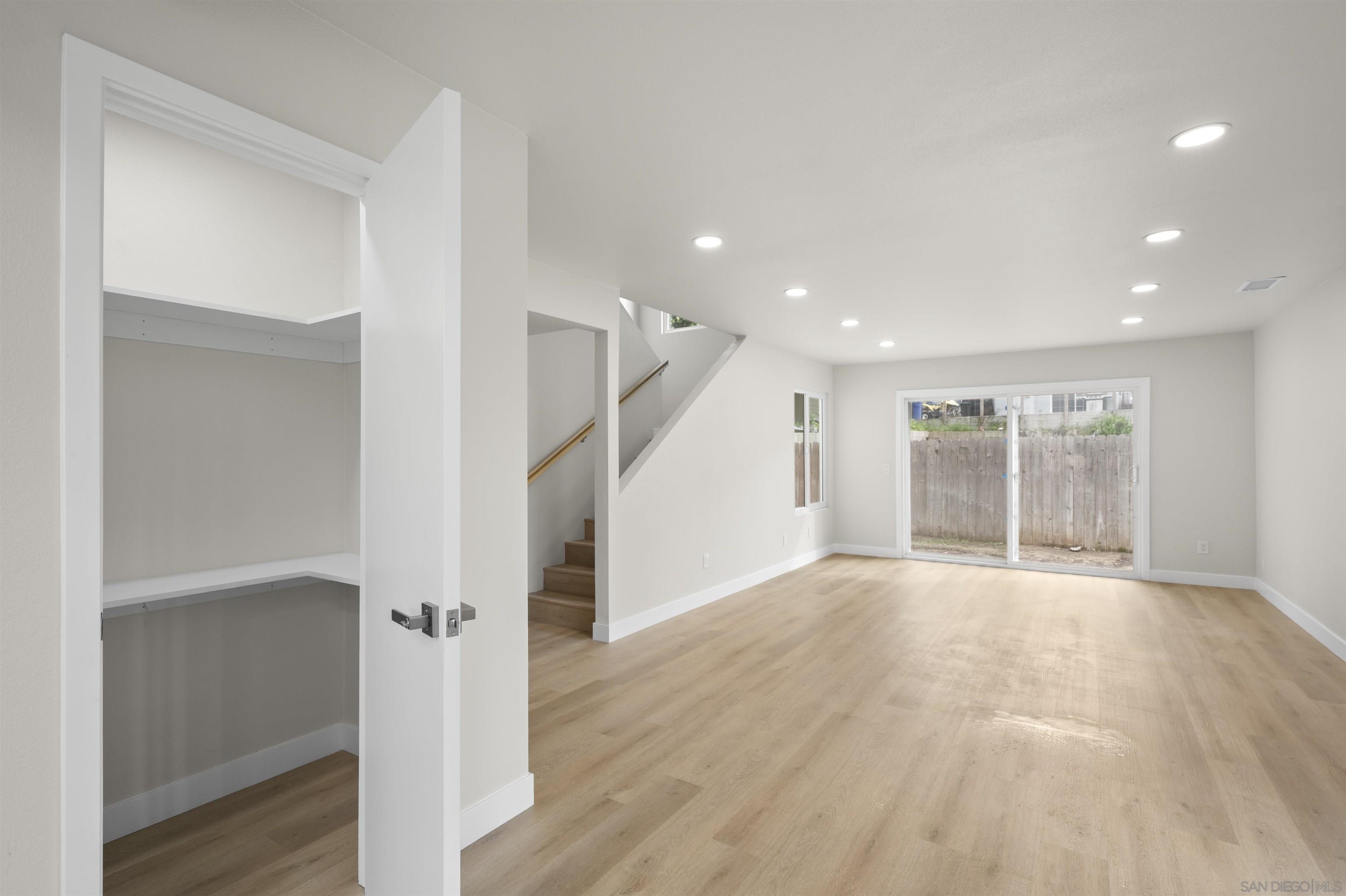 Detail Gallery Image 18 of 38 For 75  Third Avenue  #20,  Chula Vista,  CA 91910 - 3 Beds | 2 Baths