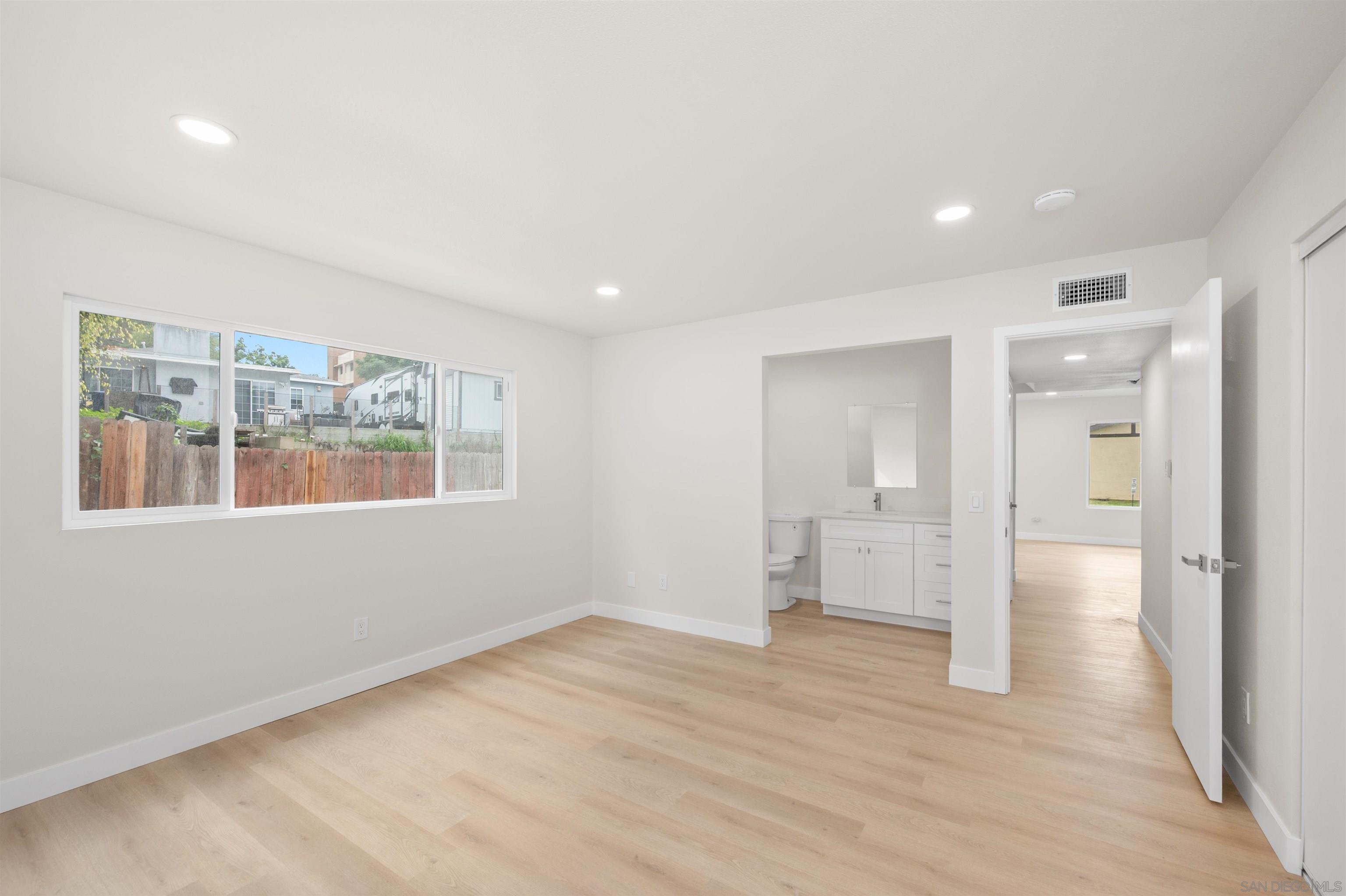 Detail Gallery Image 20 of 38 For 75  Third Avenue  #20,  Chula Vista,  CA 91910 - 3 Beds | 2 Baths