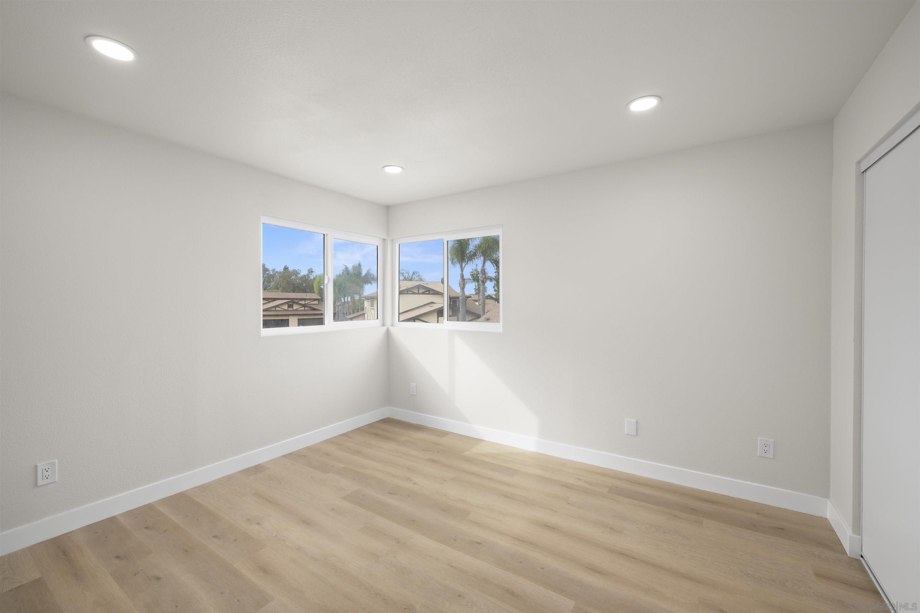 Detail Gallery Image 29 of 38 For 75  Third Avenue  #20,  Chula Vista,  CA 91910 - 3 Beds | 2 Baths