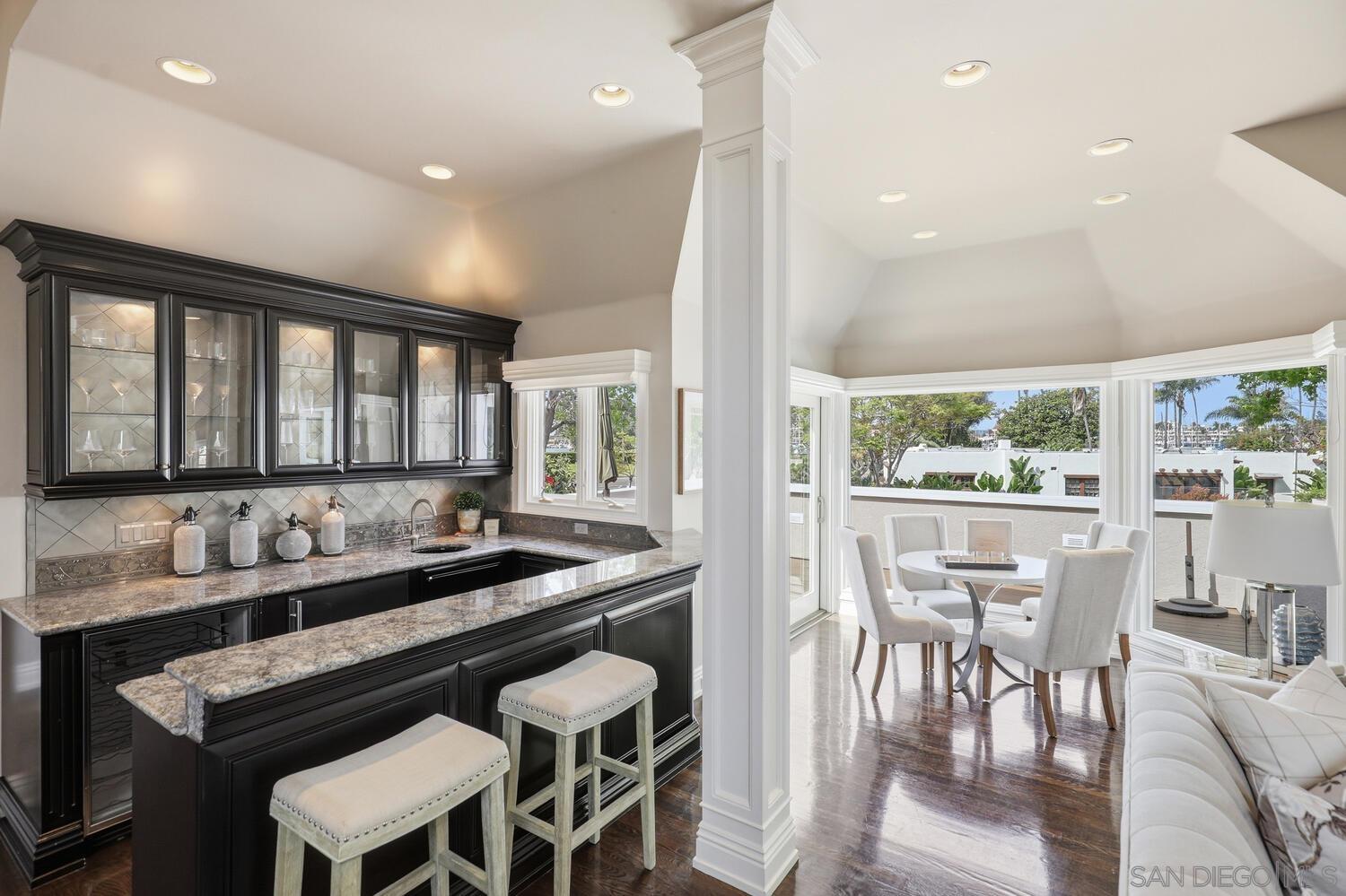 Detail Gallery Image 23 of 56 For 945  Bay Circle, Coronado,  CA 92118 - 5 Beds | 4/1 Baths