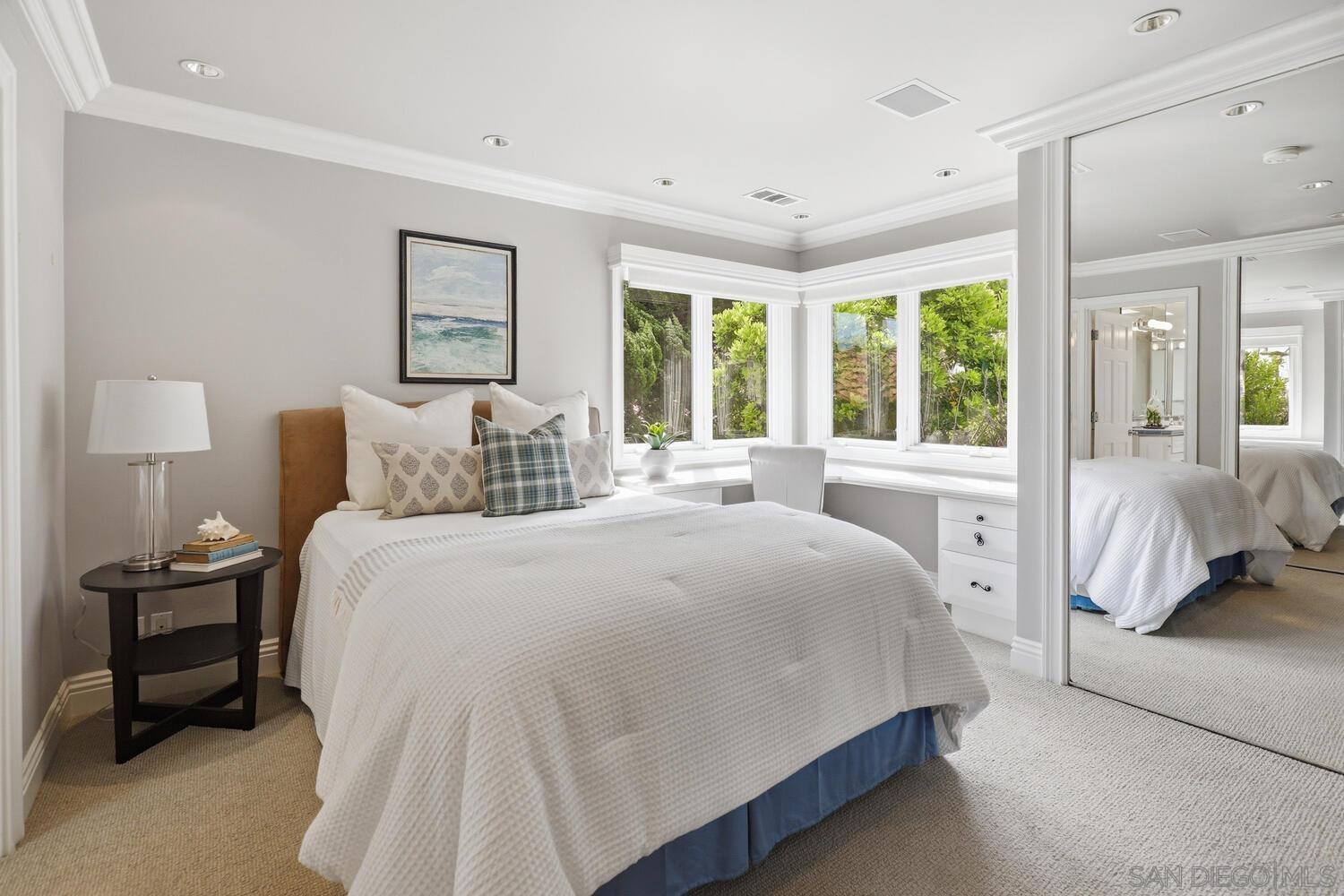 Detail Gallery Image 27 of 56 For 945  Bay Circle, Coronado,  CA 92118 - 5 Beds | 4/1 Baths