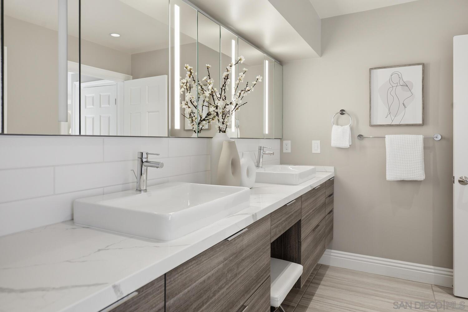 Detail Gallery Image 41 of 56 For 945  Bay Circle, Coronado,  CA 92118 - 5 Beds | 4/1 Baths