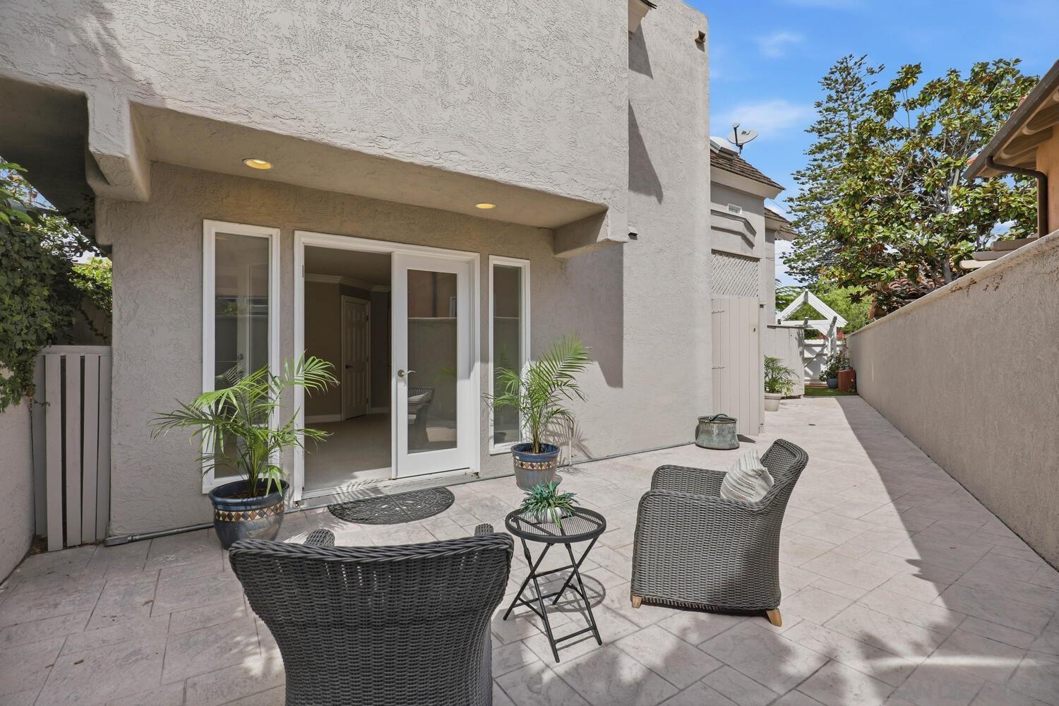 Detail Gallery Image 43 of 56 For 945  Bay Circle, Coronado,  CA 92118 - 5 Beds | 4/1 Baths