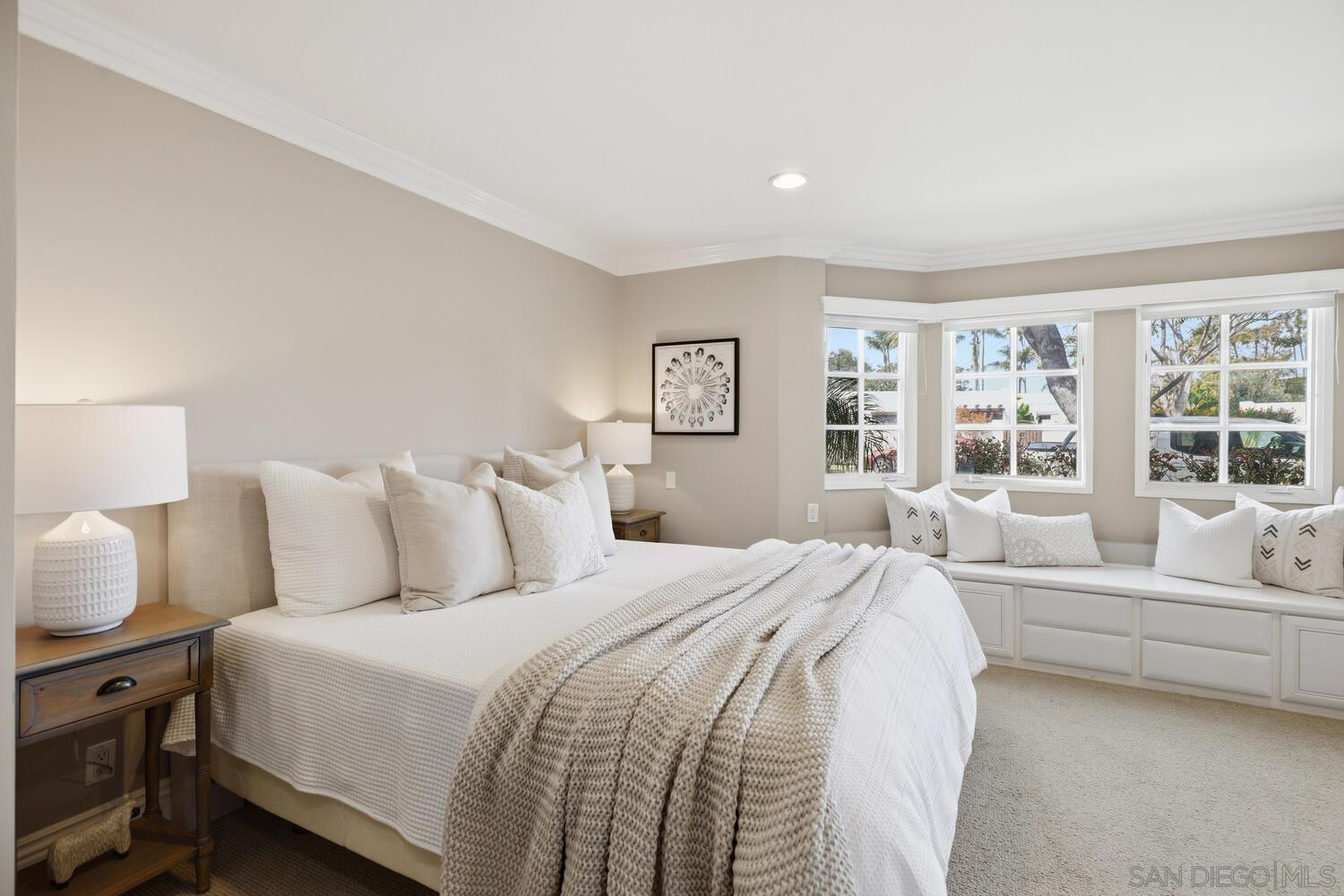 Detail Gallery Image 46 of 56 For 945  Bay Circle, Coronado,  CA 92118 - 5 Beds | 4/1 Baths