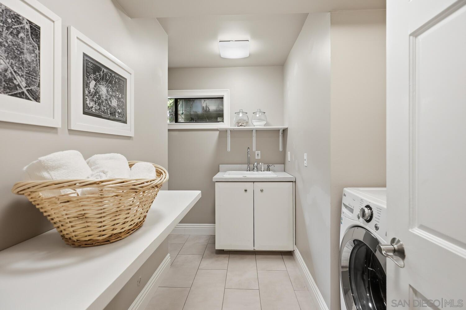 Detail Gallery Image 52 of 56 For 945  Bay Circle, Coronado,  CA 92118 - 5 Beds | 4/1 Baths