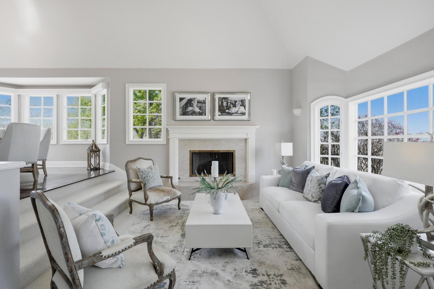 Detail Gallery Image 9 of 56 For 945  Bay Circle, Coronado,  CA 92118 - 5 Beds | 4/1 Baths