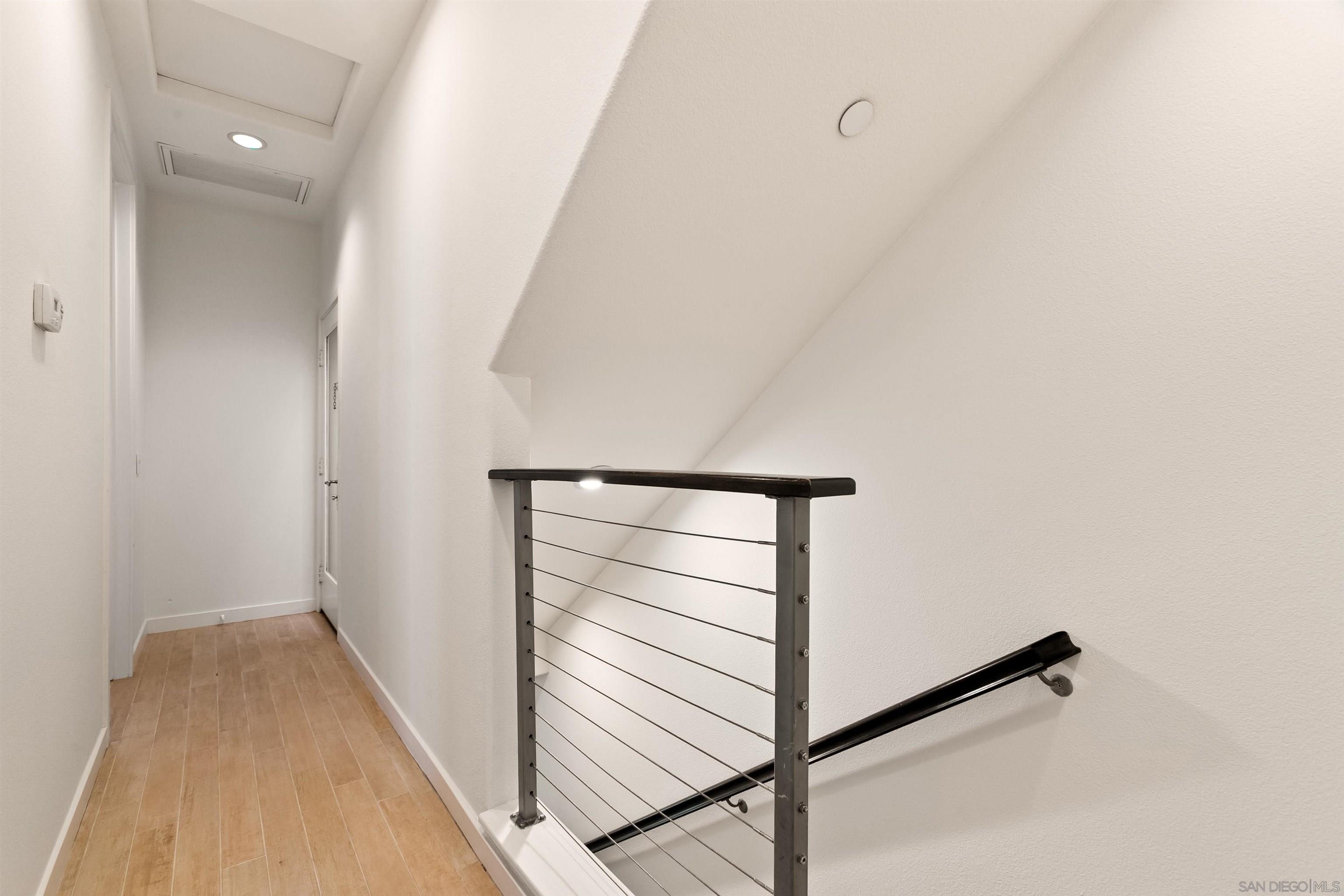 Detail Gallery Image 12 of 34 For 1056  Pearl Street  #14,  La Jolla,  CA 92037 - 2 Beds | 2/1 Baths