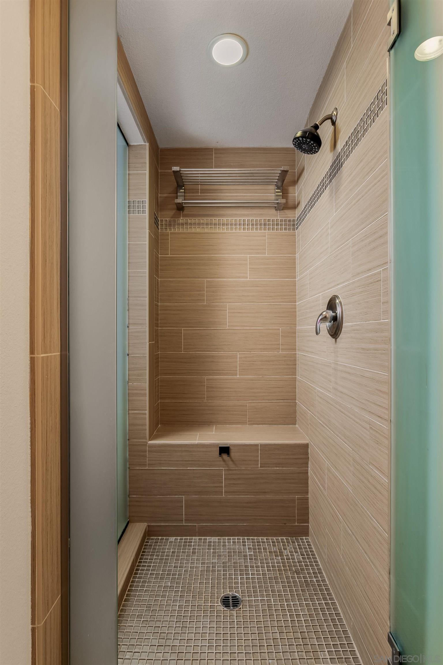 Detail Gallery Image 16 of 34 For 1056  Pearl Street  #14,  La Jolla,  CA 92037 - 2 Beds | 2/1 Baths