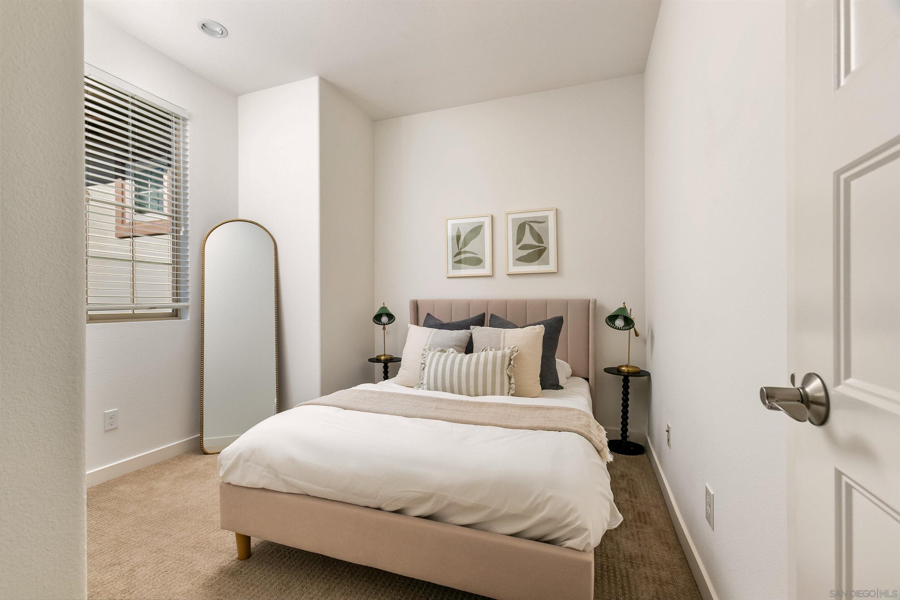 Detail Gallery Image 18 of 34 For 1056  Pearl Street  #14,  La Jolla,  CA 92037 - 2 Beds | 2/1 Baths