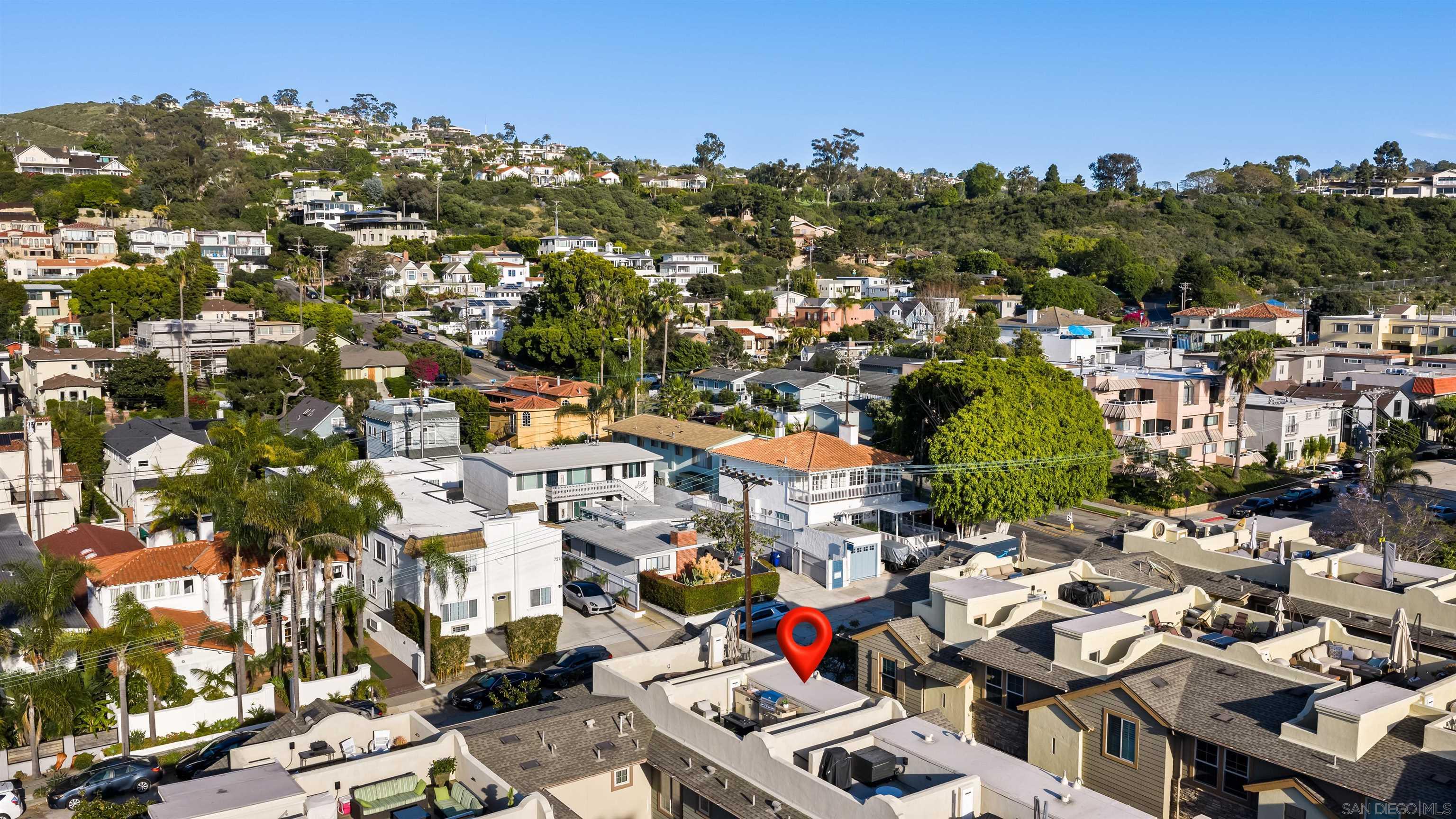 Detail Gallery Image 33 of 34 For 1056  Pearl Street  #14,  La Jolla,  CA 92037 - 2 Beds | 2/1 Baths