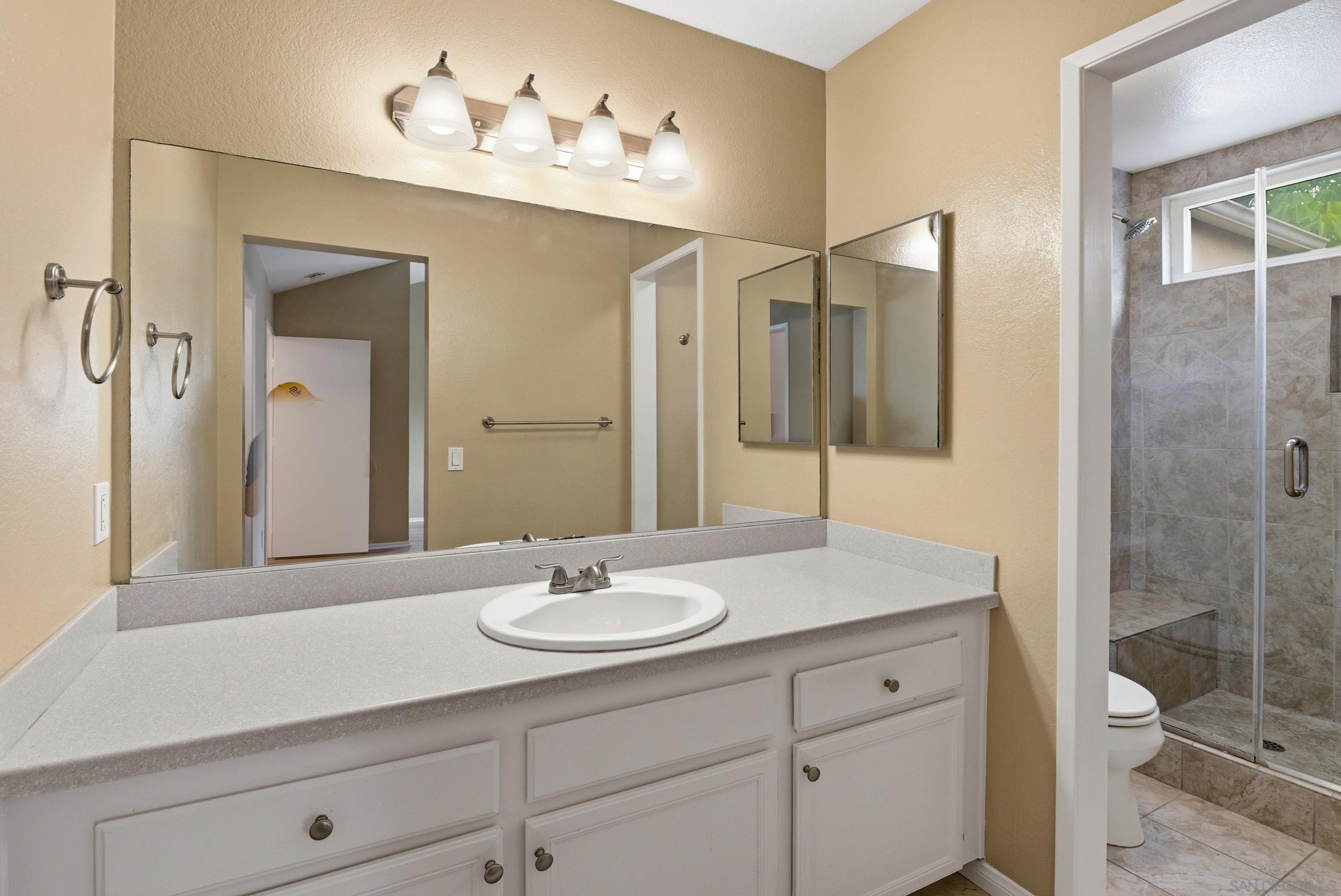 Detail Gallery Image 21 of 36 For 2685  Regent, Carlsbad,  CA 92010 - 2 Beds | 2/1 Baths