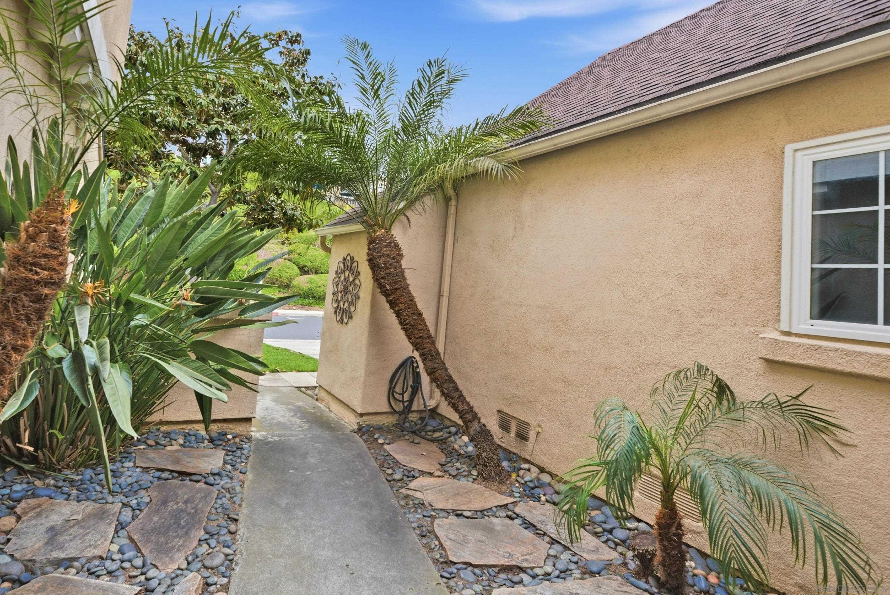 Detail Gallery Image 27 of 36 For 2685  Regent, Carlsbad,  CA 92010 - 2 Beds | 2/1 Baths