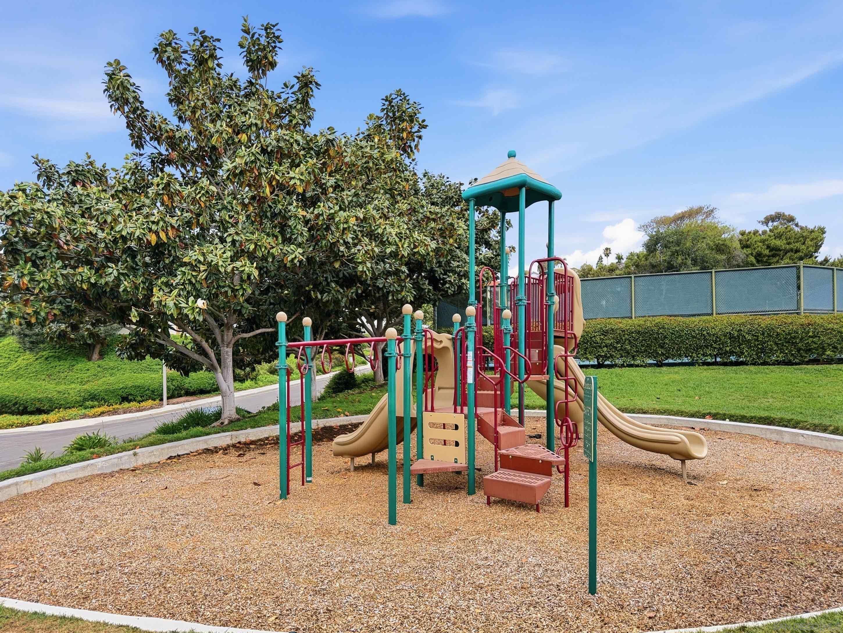 Detail Gallery Image 33 of 36 For 2685  Regent, Carlsbad,  CA 92010 - 2 Beds | 2/1 Baths