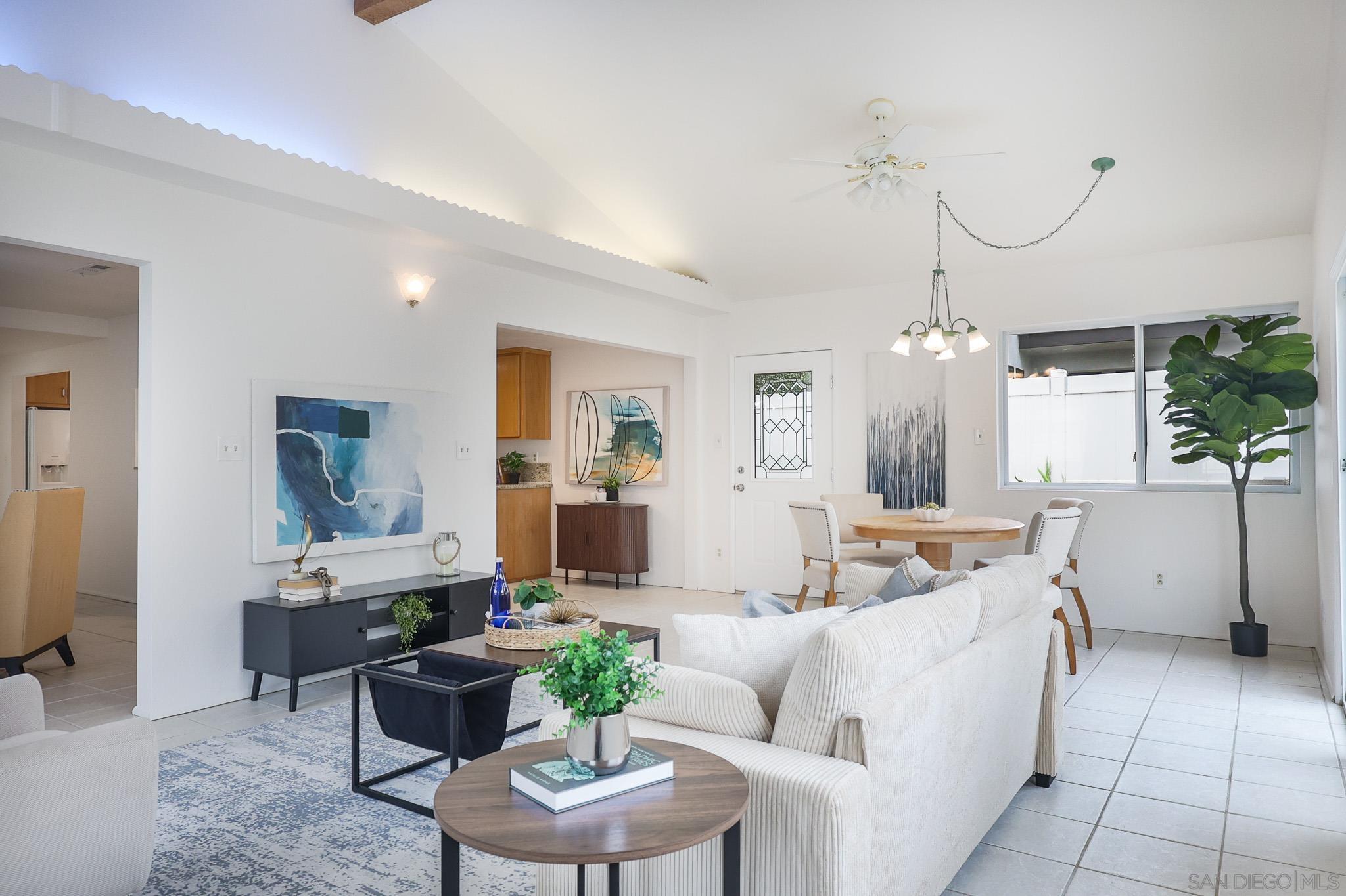 Detail Gallery Image 18 of 44 For 13933  Recuerdo Dr, Del Mar,  CA 92014 - 4 Beds | 2/1 Baths