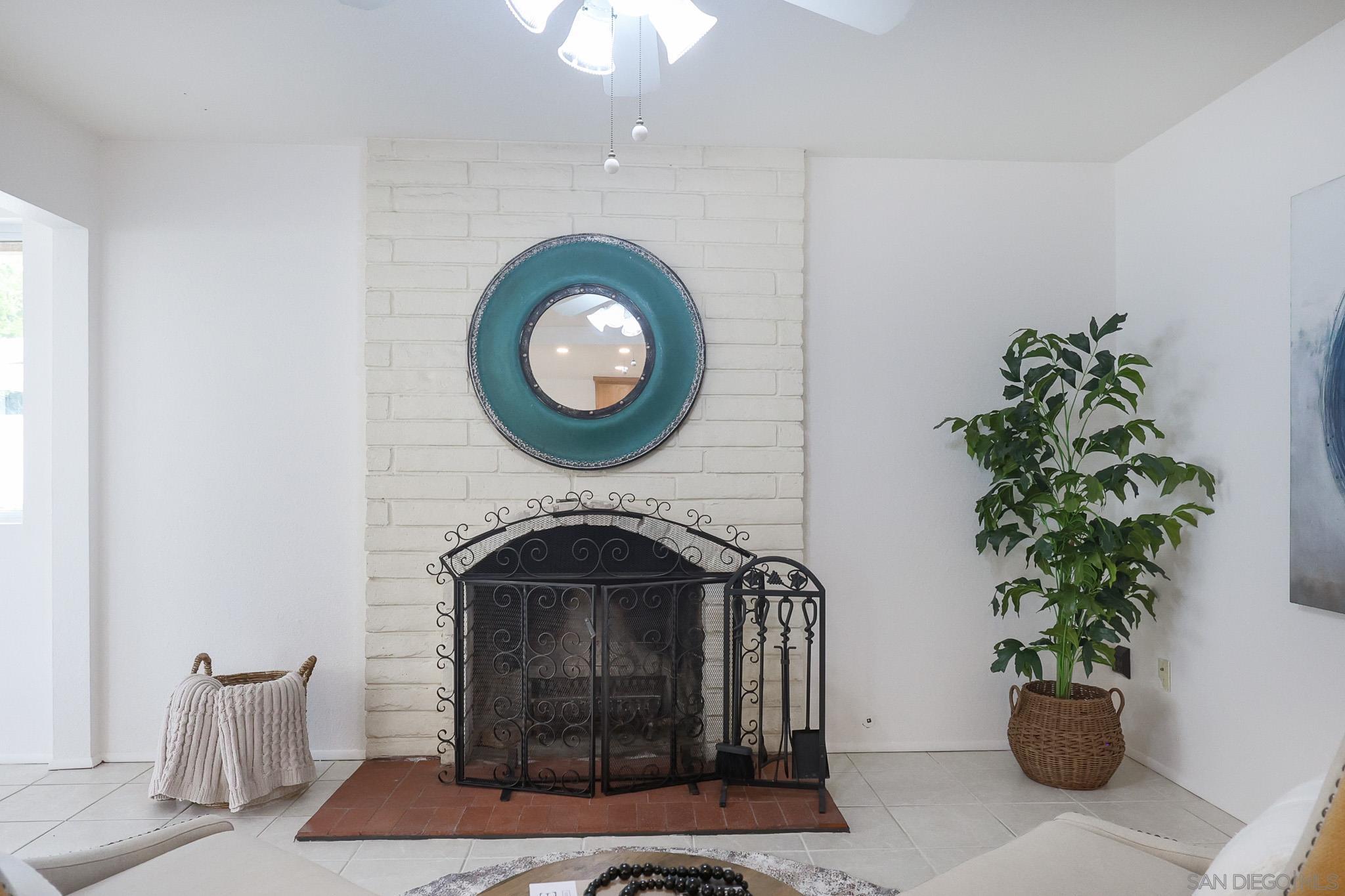 Detail Gallery Image 20 of 44 For 13933  Recuerdo Dr, Del Mar,  CA 92014 - 4 Beds | 2/1 Baths