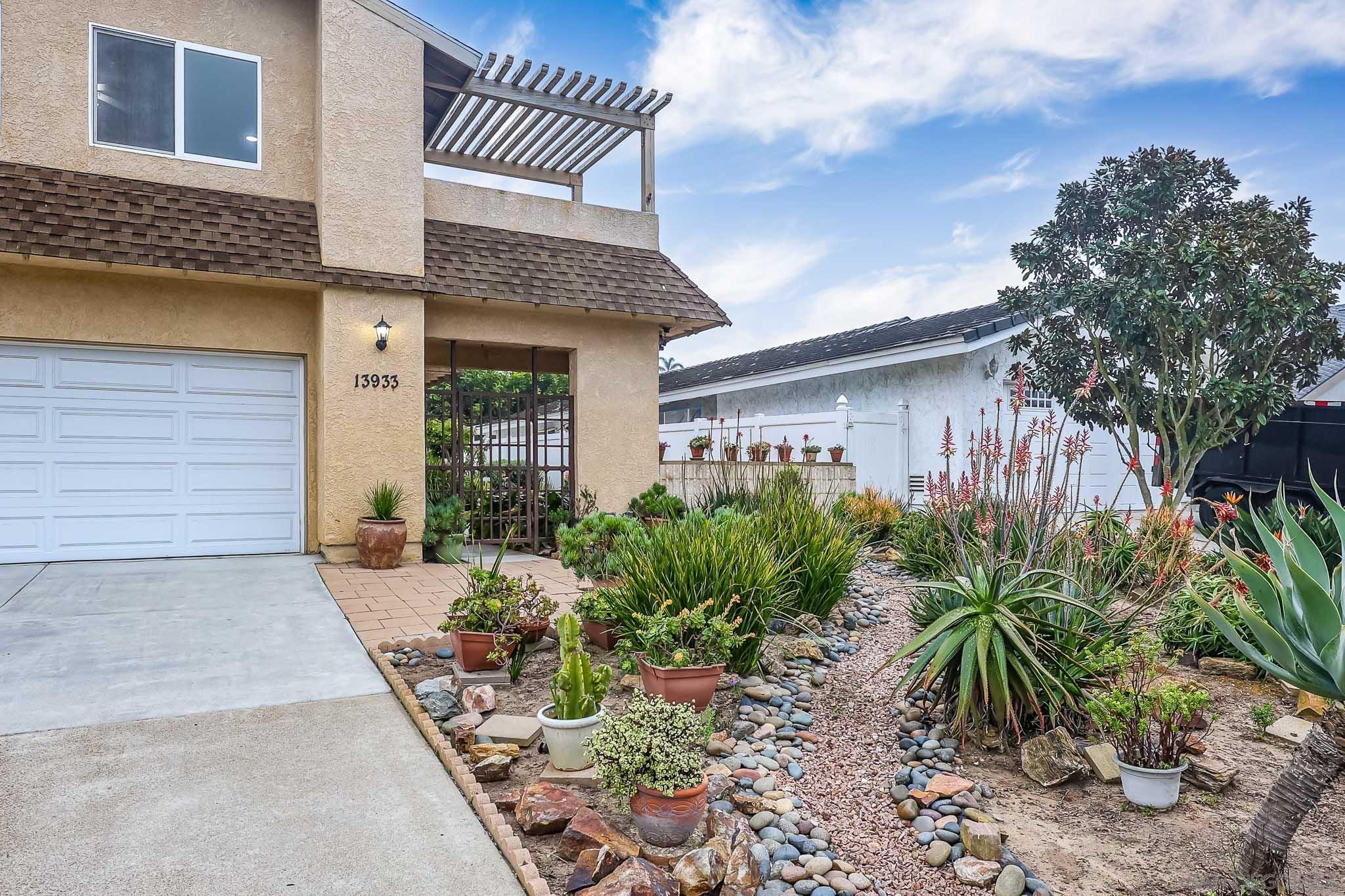 Detail Gallery Image 3 of 44 For 13933  Recuerdo Dr, Del Mar,  CA 92014 - 4 Beds | 2/1 Baths