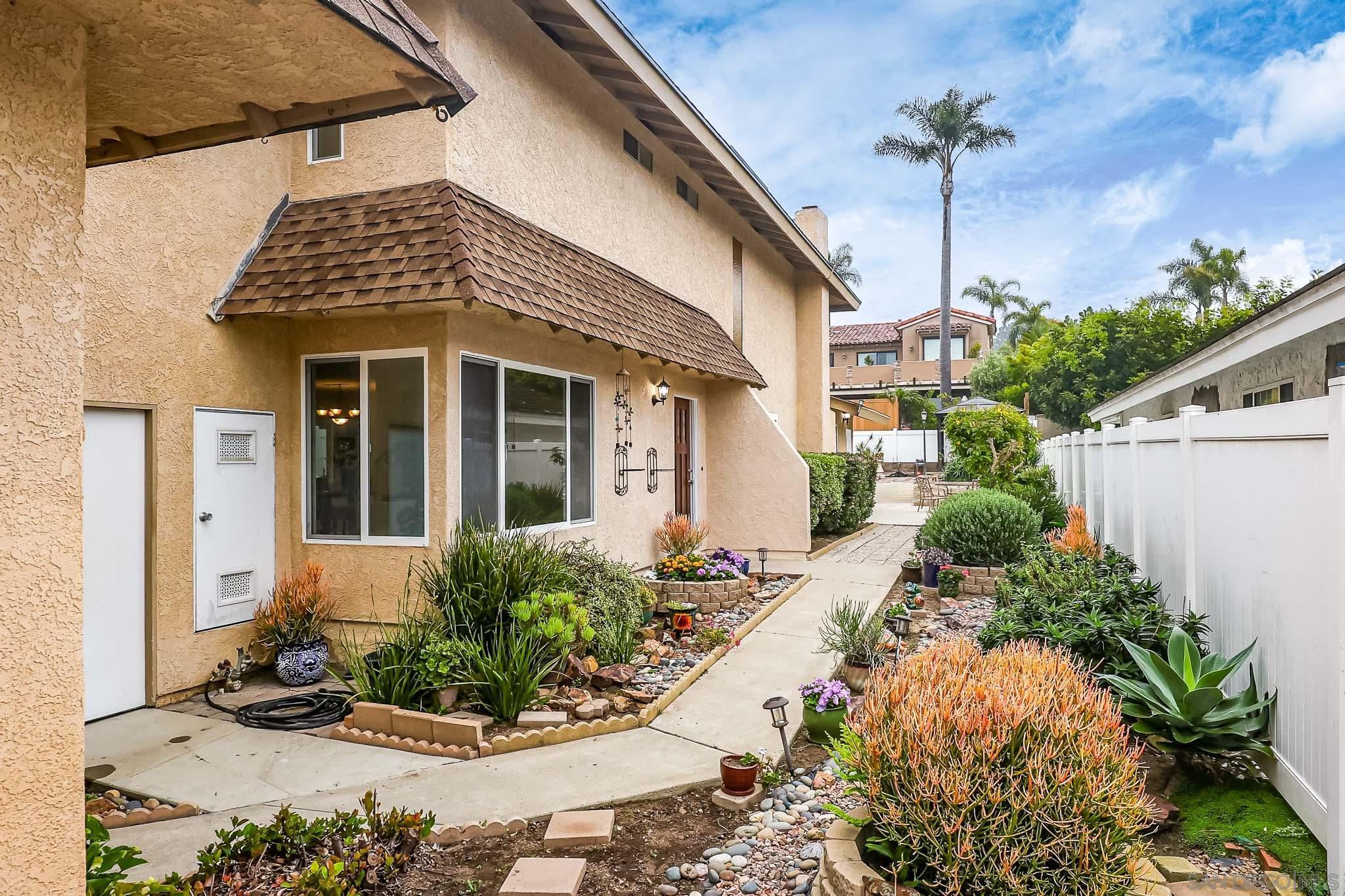 Detail Gallery Image 4 of 44 For 13933  Recuerdo Dr, Del Mar,  CA 92014 - 4 Beds | 2/1 Baths