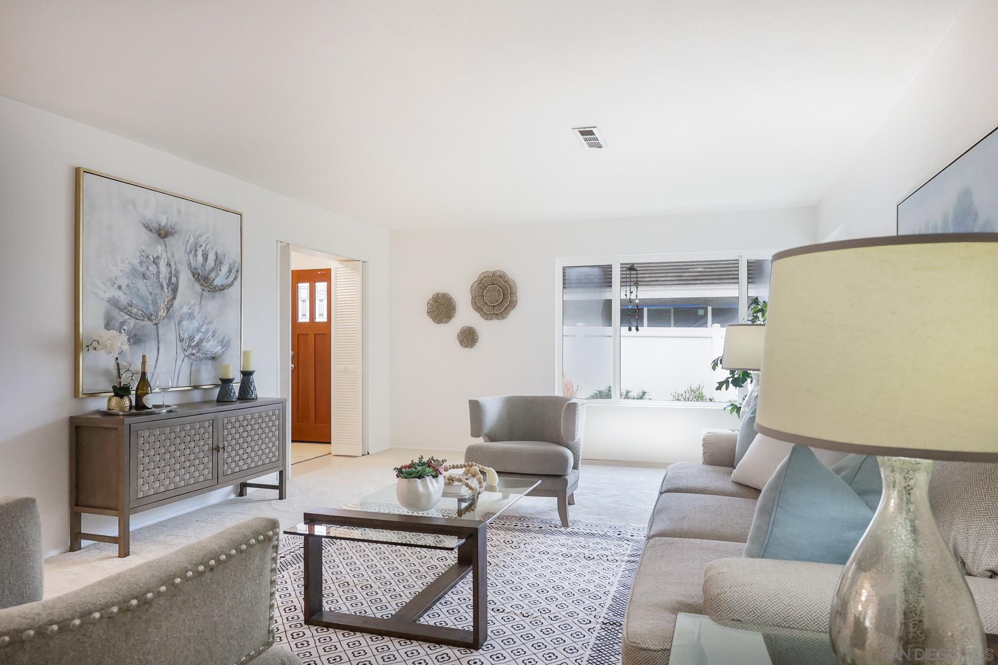 Detail Gallery Image 8 of 44 For 13933  Recuerdo Dr, Del Mar,  CA 92014 - 4 Beds | 2/1 Baths