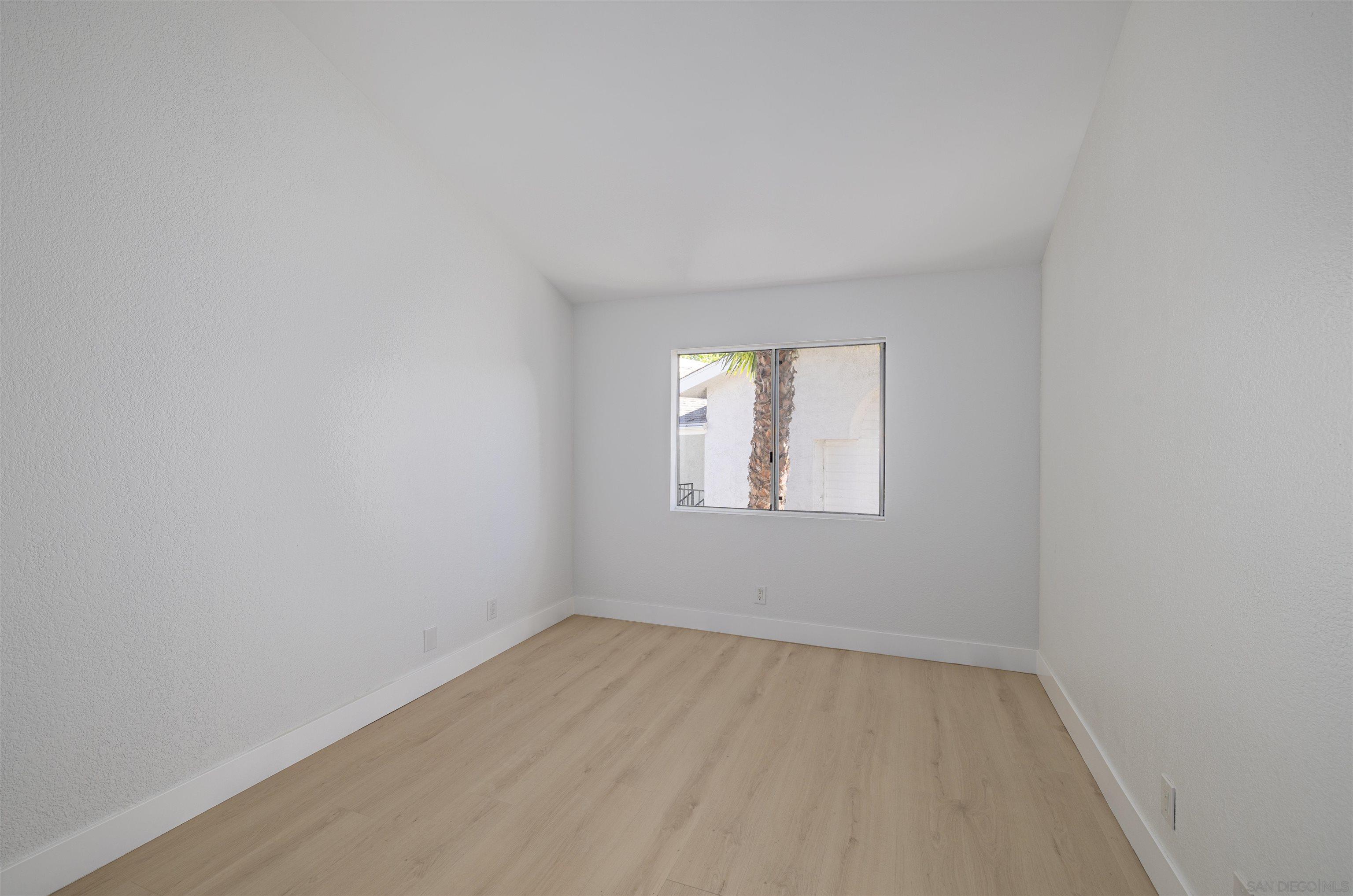 Detail Gallery Image 7 of 24 For 3020  Cowley Way  #305,  San Diego,  CA 92117 - 2 Beds | 1 Baths