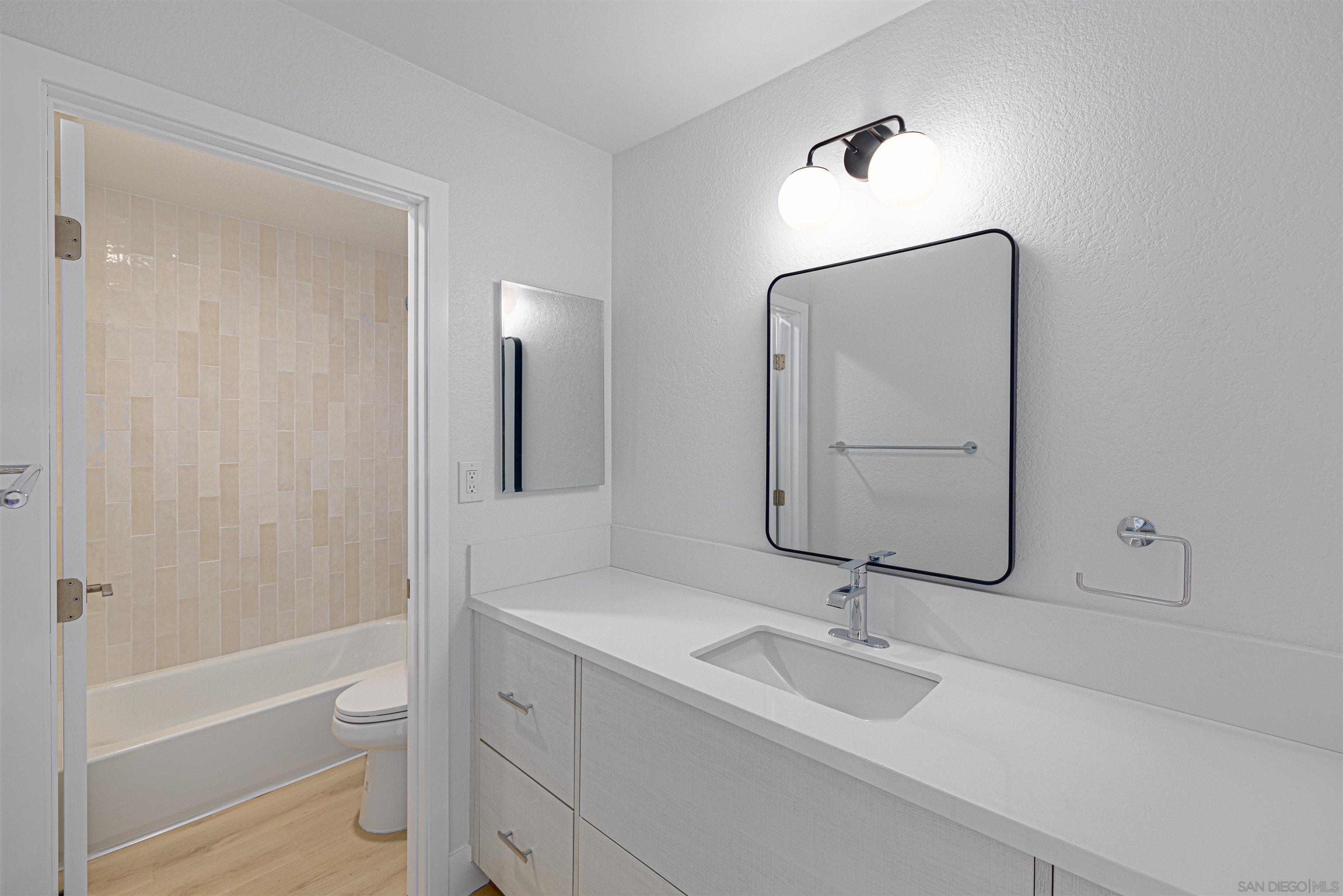 Detail Gallery Image 8 of 24 For 3020  Cowley Way  #305,  San Diego,  CA 92117 - 2 Beds | 1 Baths