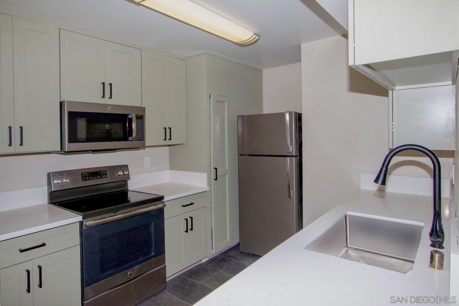 Detail Gallery Image 15 of 22 For 2625  Pirineos  #219,  Carlsbad,  CA 92009 - 2 Beds | 2 Baths