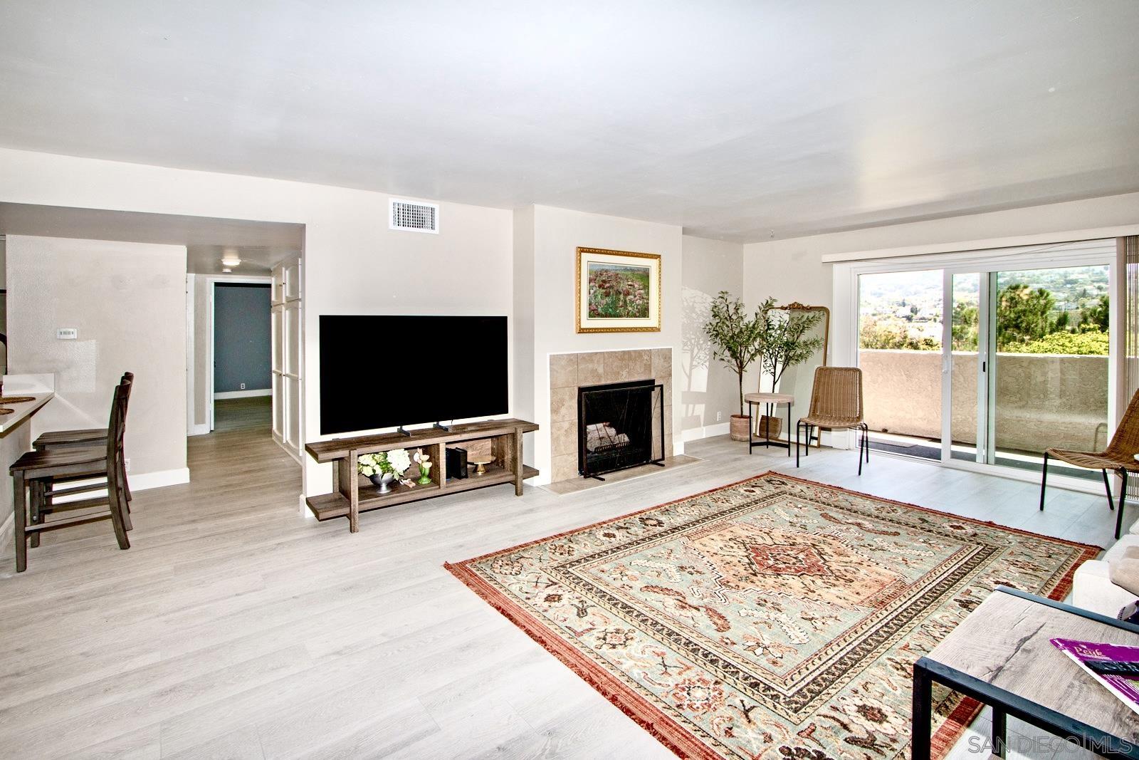 Detail Gallery Image 10 of 19 For 2625  Pirineos  #219,  Carlsbad,  CA 92009 - 2 Beds | 2 Baths