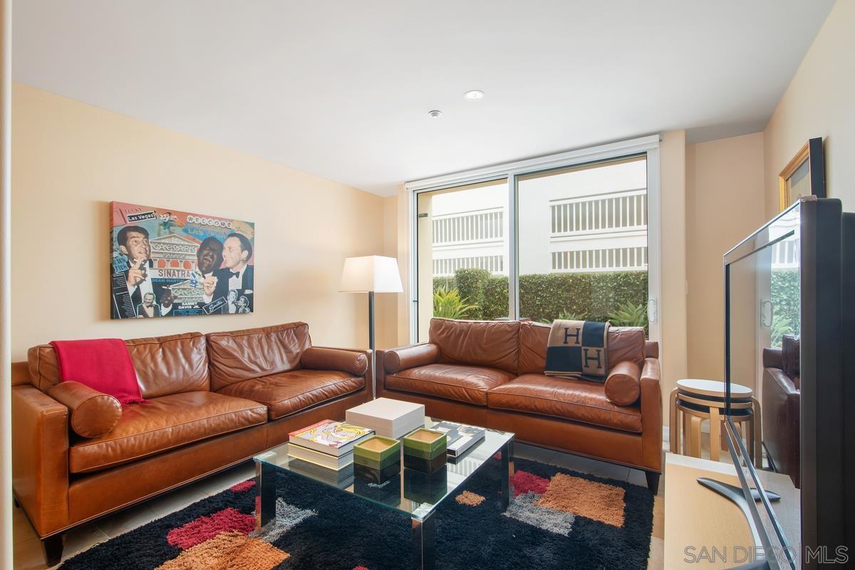 Detail Gallery Image 20 of 31 For 202  Coast Blvd  #4,  La Jolla,  CA 92037 - 3 Beds | 2/1 Baths