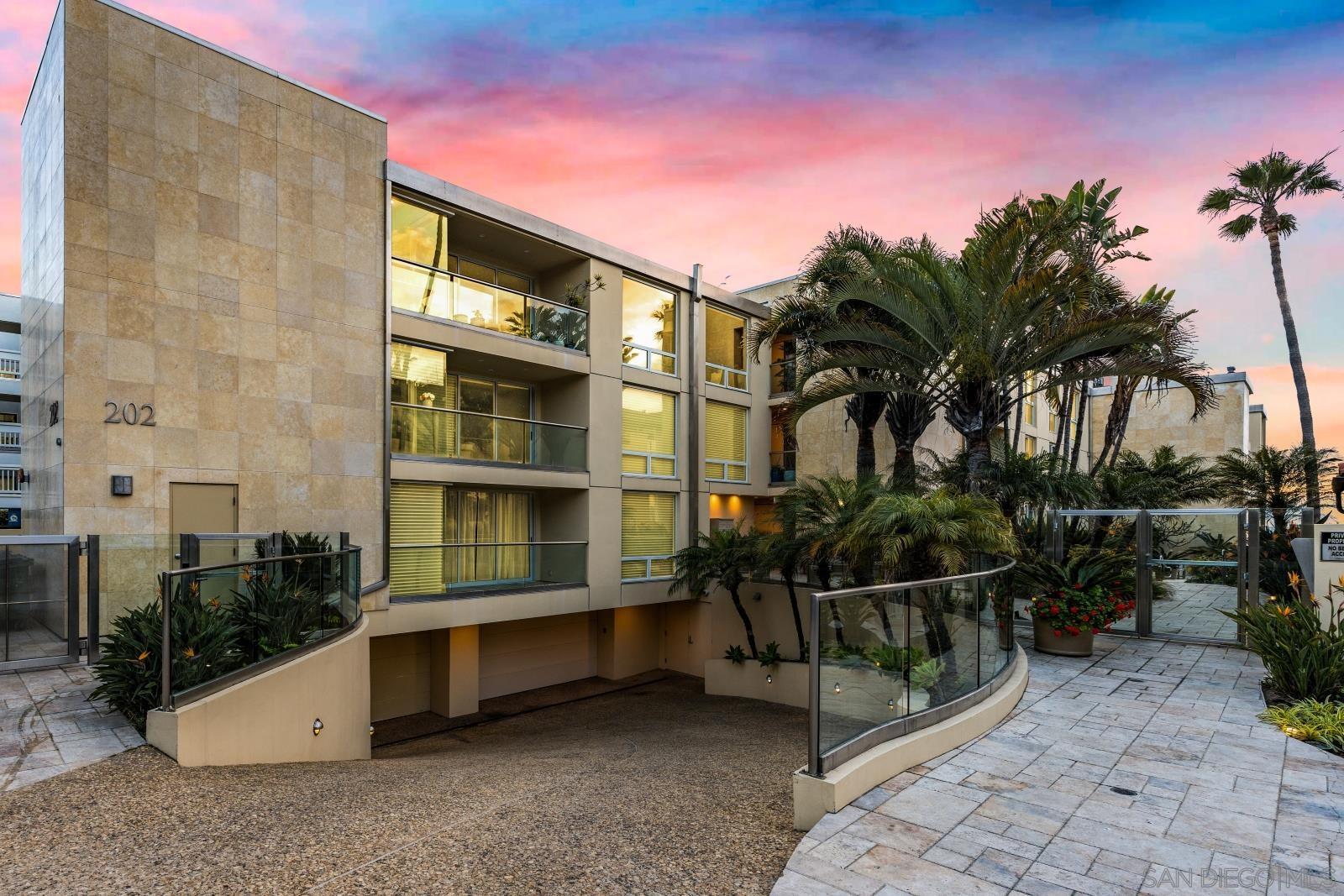 Detail Gallery Image 27 of 31 For 202  Coast Blvd  #4,  La Jolla,  CA 92037 - 3 Beds | 2/1 Baths