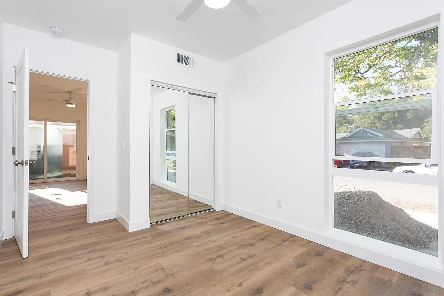 Detail Gallery Image 8 of 15 For 5721   Campanile Way, San Diego,  CA 92115 - 4 Beds | 2 Baths