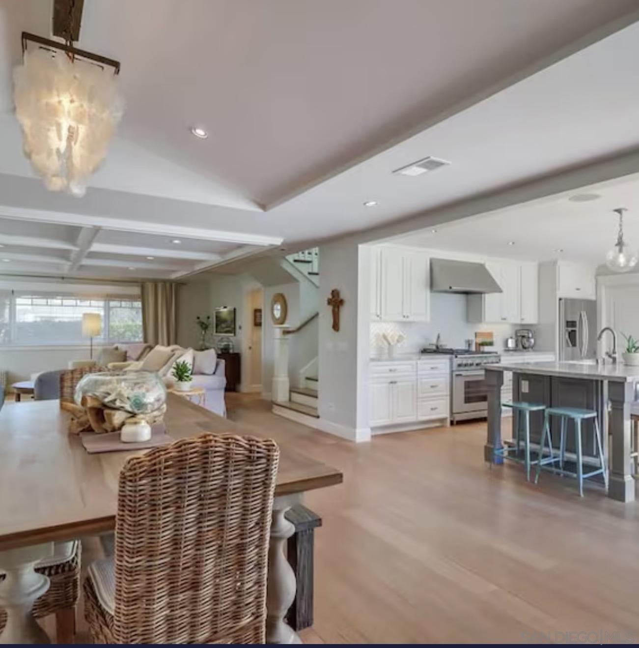 Detail Gallery Image 12 of 48 For 301  7th Street, Coronado,  CA 92118 - 4 Beds | 4 Baths