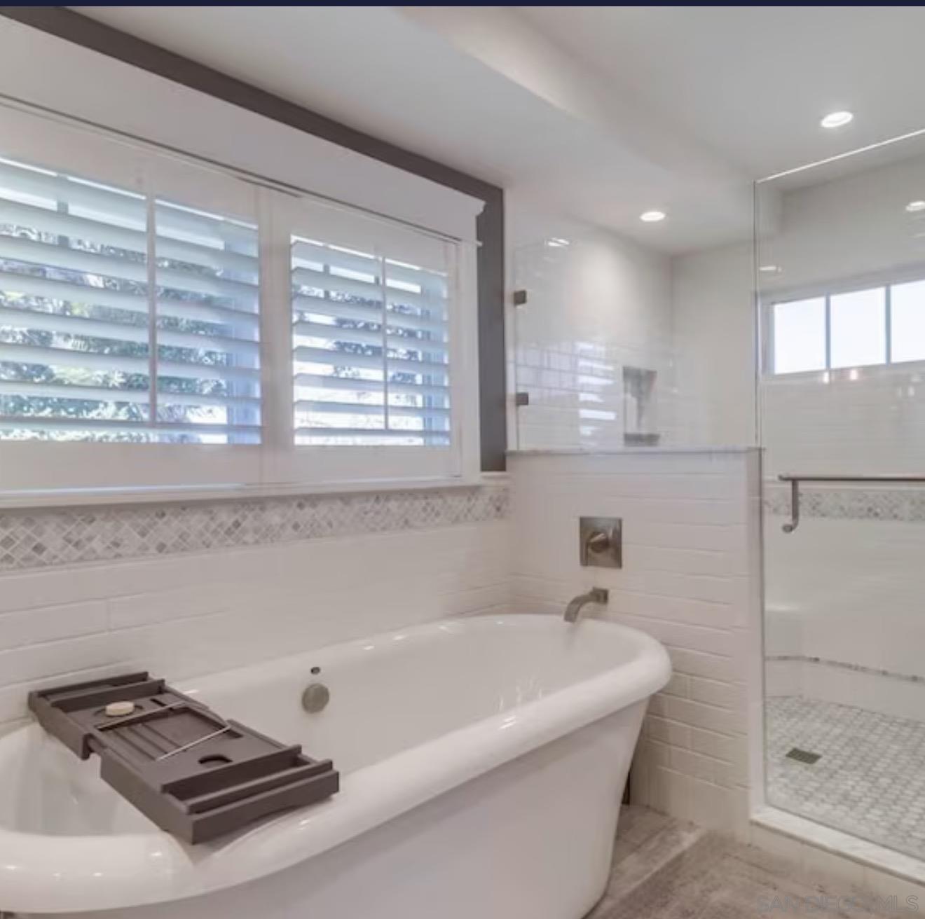 Detail Gallery Image 25 of 48 For 301  7th Street, Coronado,  CA 92118 - 4 Beds | 4 Baths