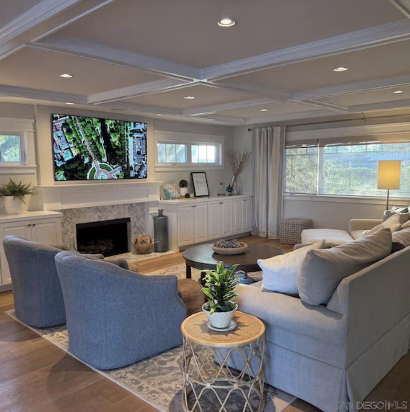 Detail Gallery Image 7 of 48 For 301  7th Street, Coronado,  CA 92118 - 4 Beds | 4 Baths