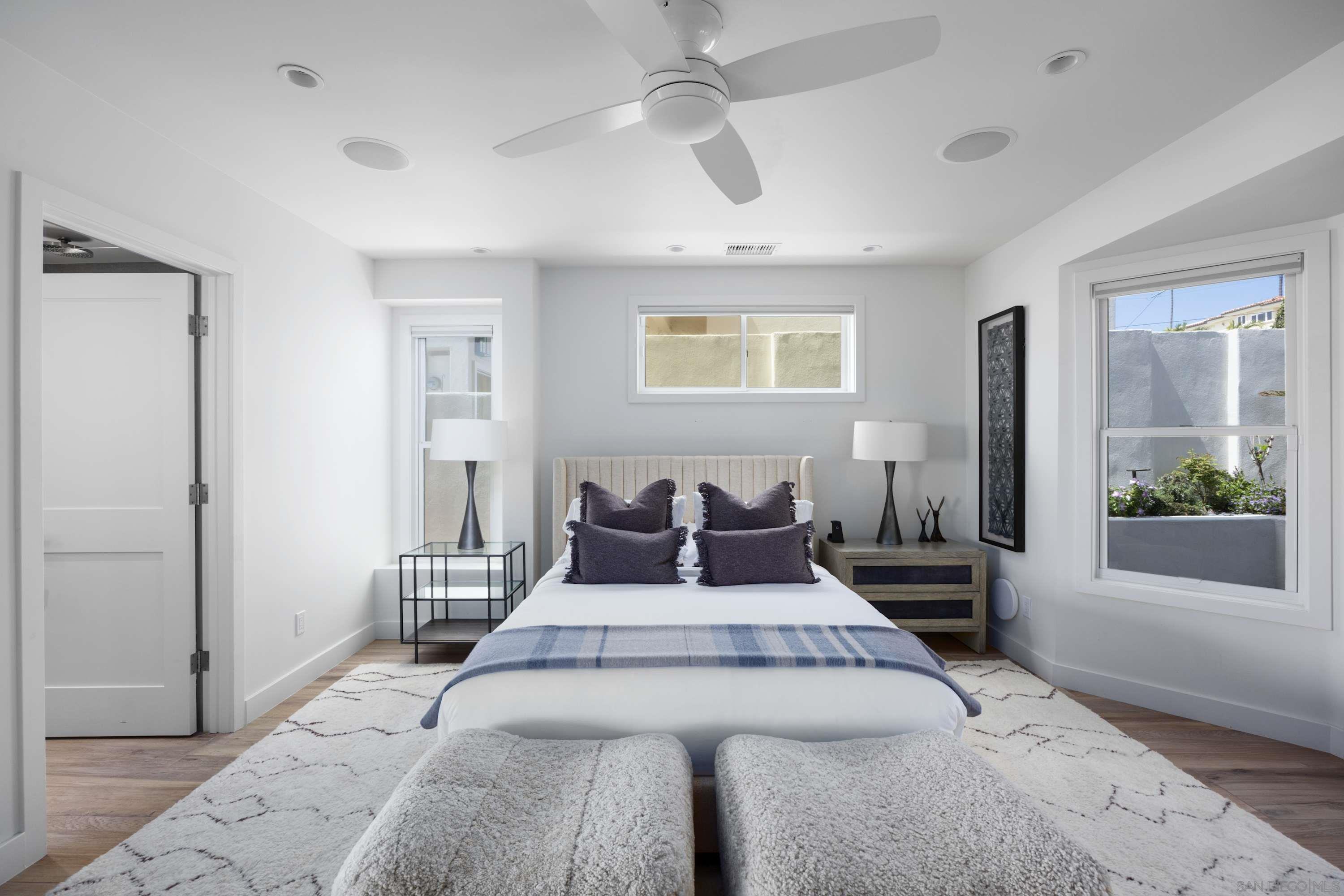 Detail Gallery Image 19 of 41 For 5570  Calumet, La Jolla,  CA 92037 - 3 Beds | 3/1 Baths