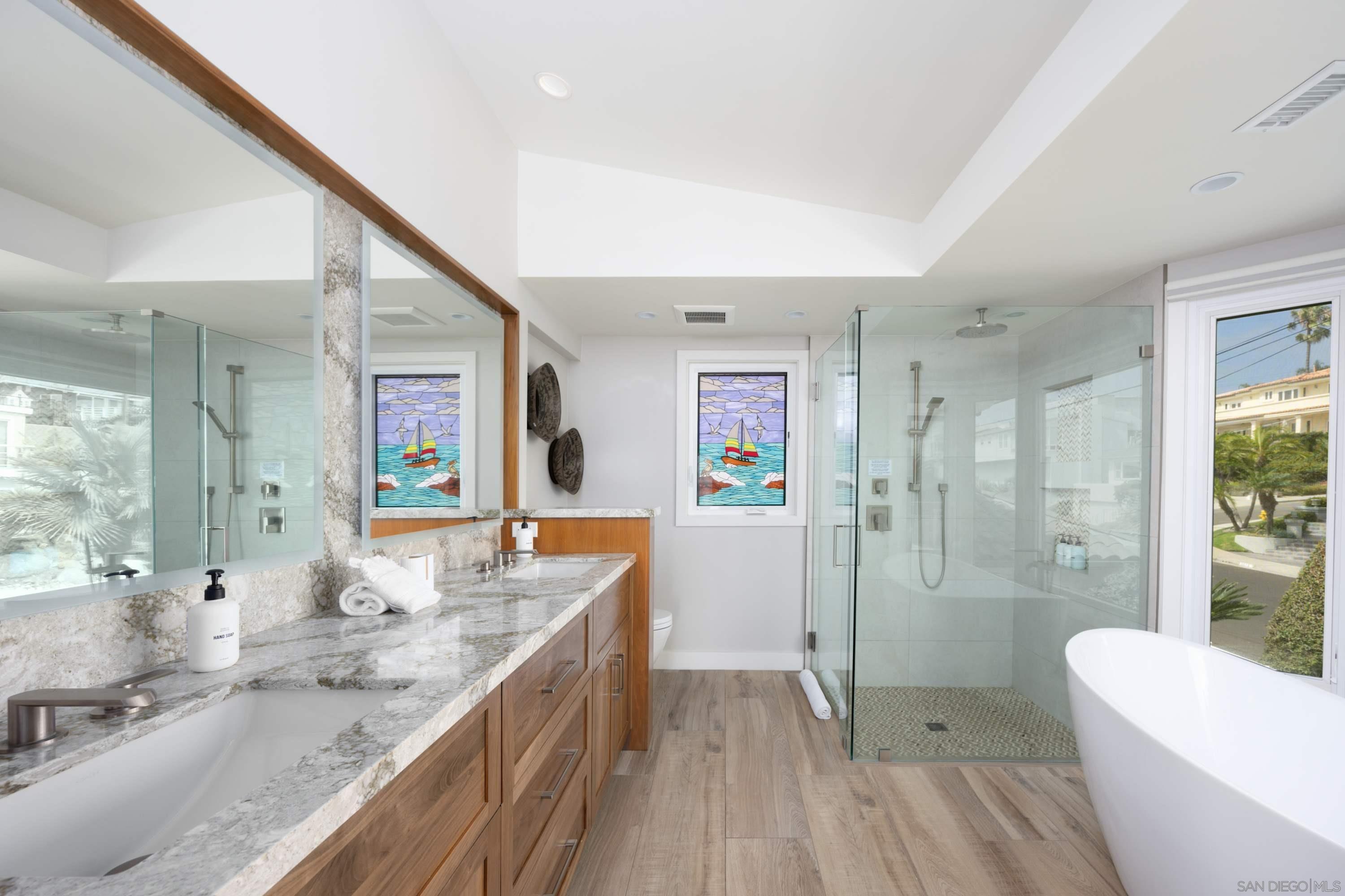 Detail Gallery Image 29 of 41 For 5570  Calumet, La Jolla,  CA 92037 - 3 Beds | 3/1 Baths