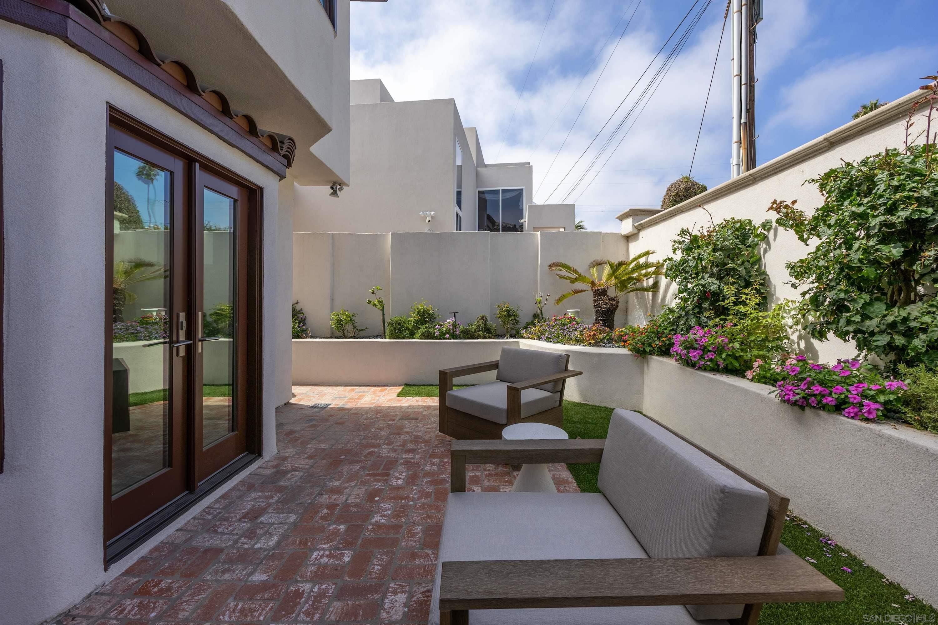 Detail Gallery Image 37 of 41 For 5570  Calumet, La Jolla,  CA 92037 - 3 Beds | 3/1 Baths